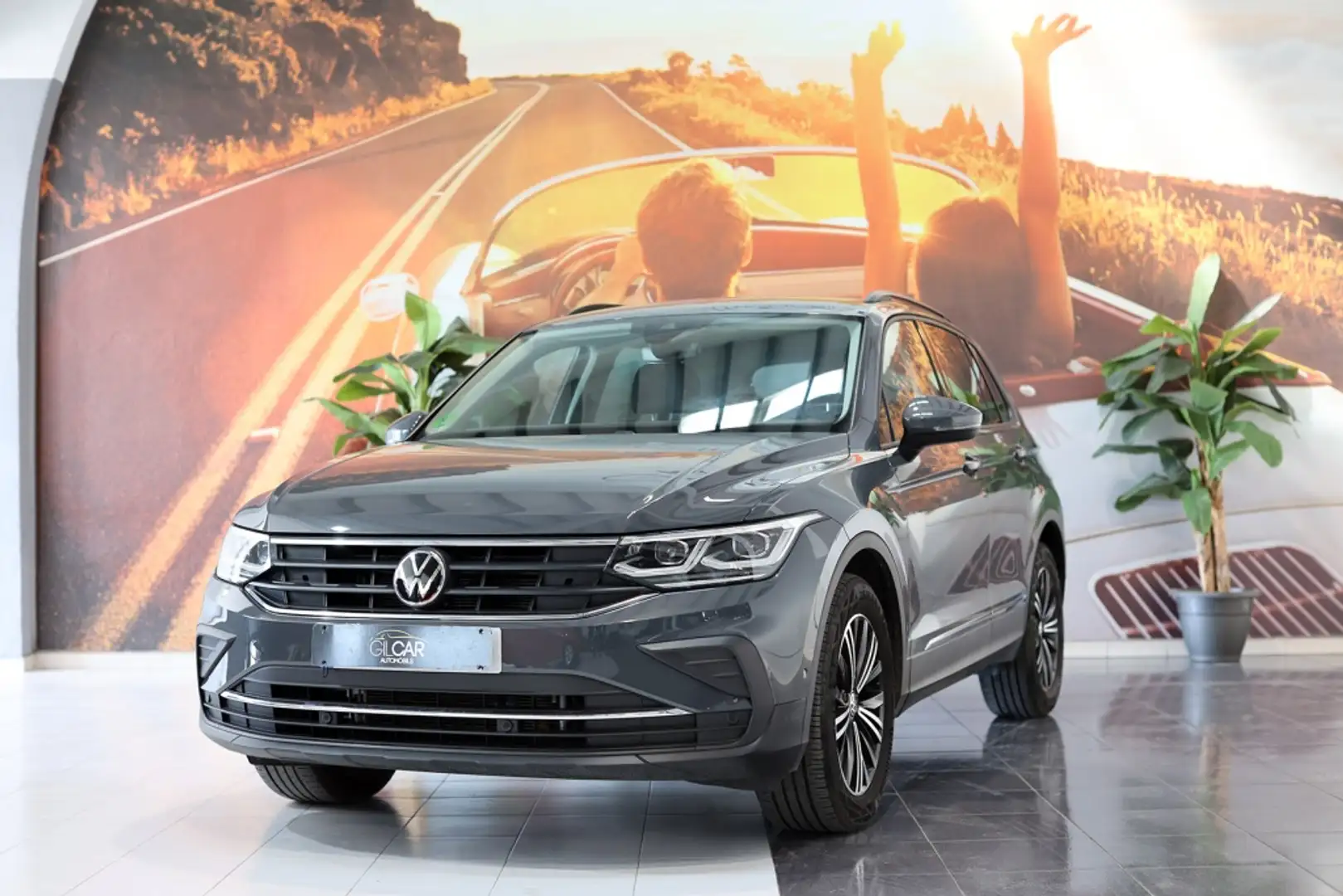 Volkswagen Tiguan 1.5 TSI Life 110kW Gris - 2