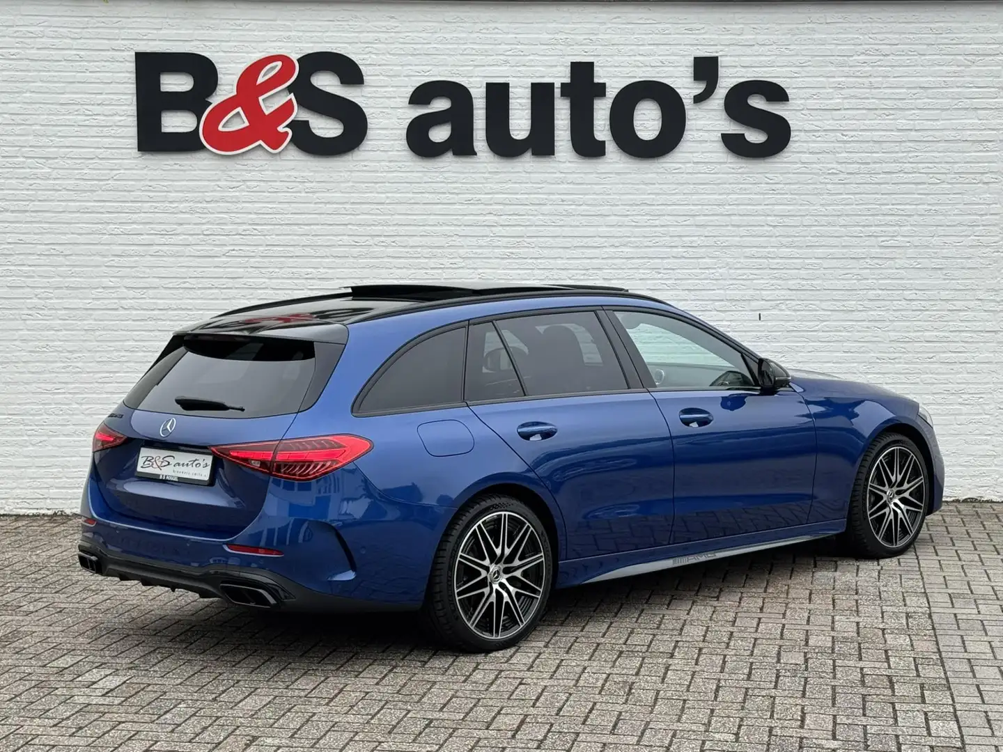 Mercedes-Benz C 300 e AMG Line Adaptive cruise control Climate control Blauw - 2