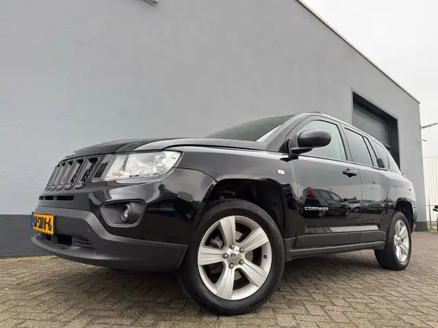 Jeep Compass 2.0 Sport - Airco - Navigatie