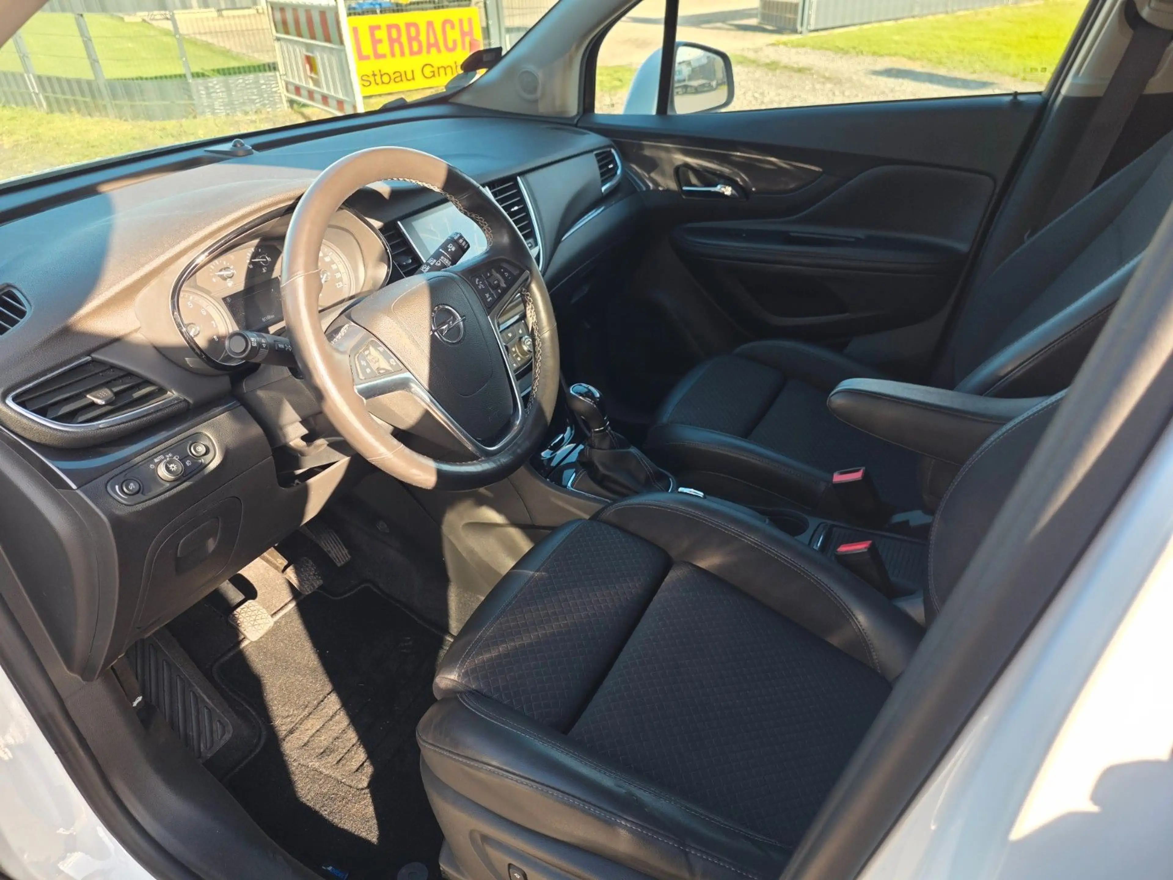 Opel Mokka X Innovation Start/Stop — photo 8
