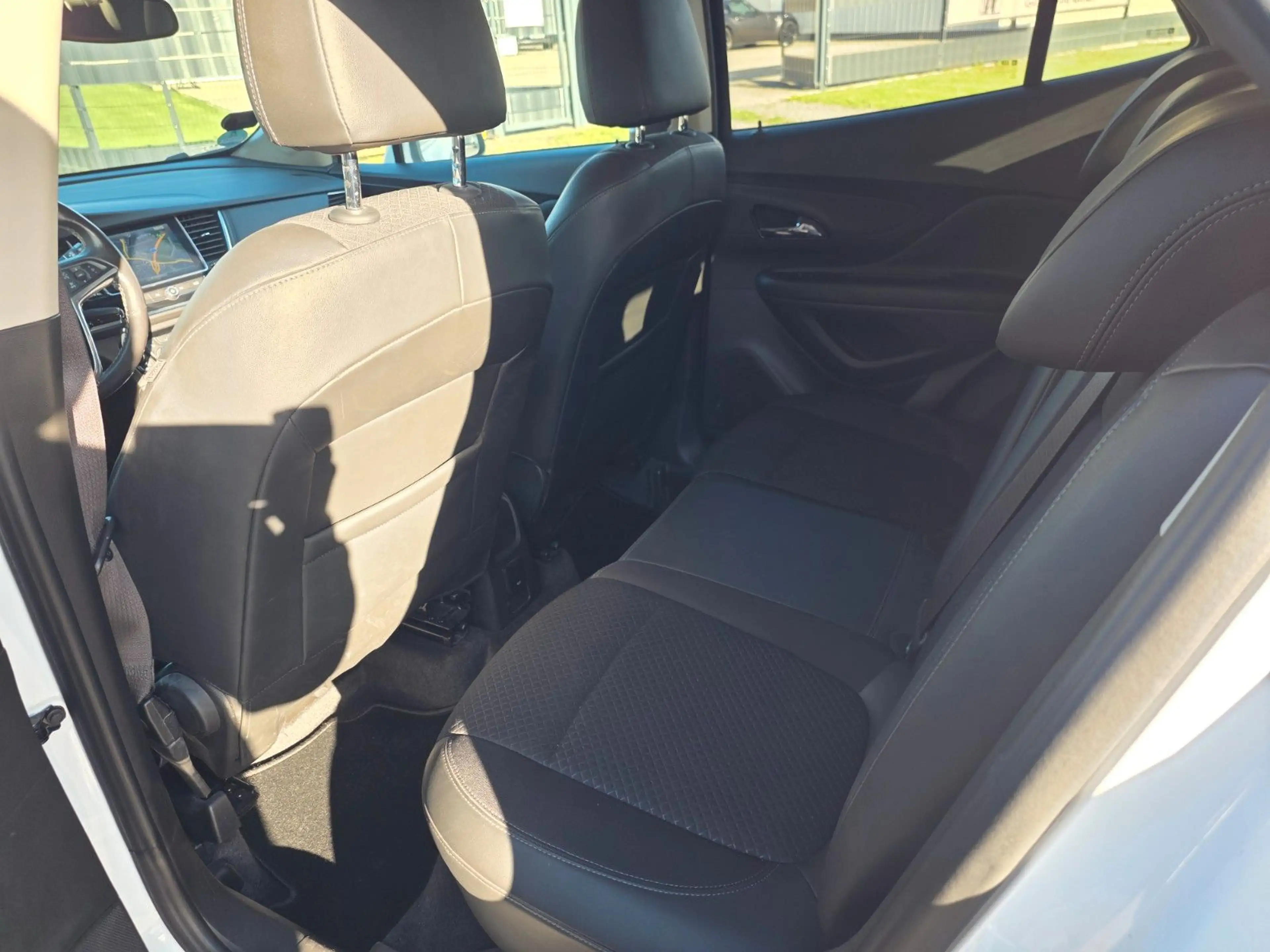 Opel Mokka X Innovation Start/Stop — photo 9