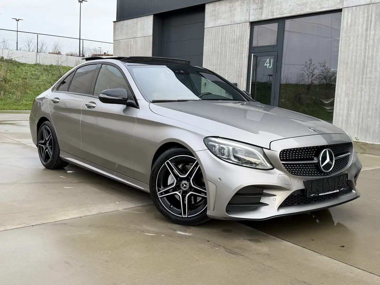 Mercedes-Benz C 200 AMG Line Automaat Euro 6d/ PANO/ CARPLAY/LEDER/LED Beżowy - 1