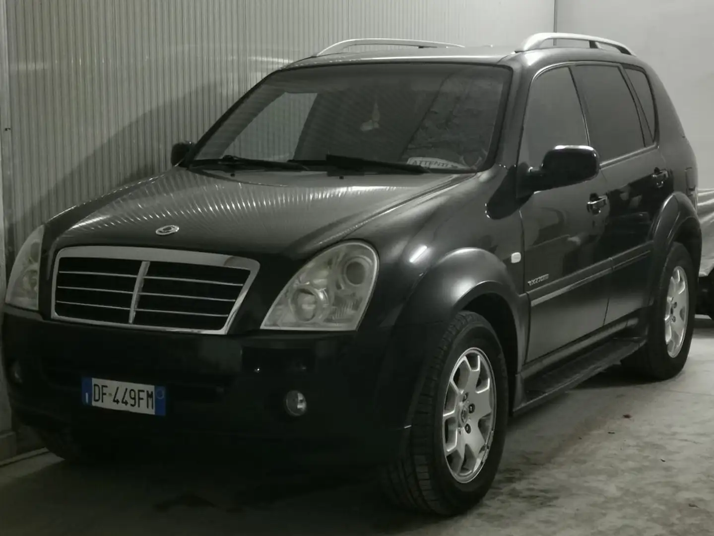 SsangYong Rexton Rexton 2.7 xdi Premium3 Tod auto Fekete - 1