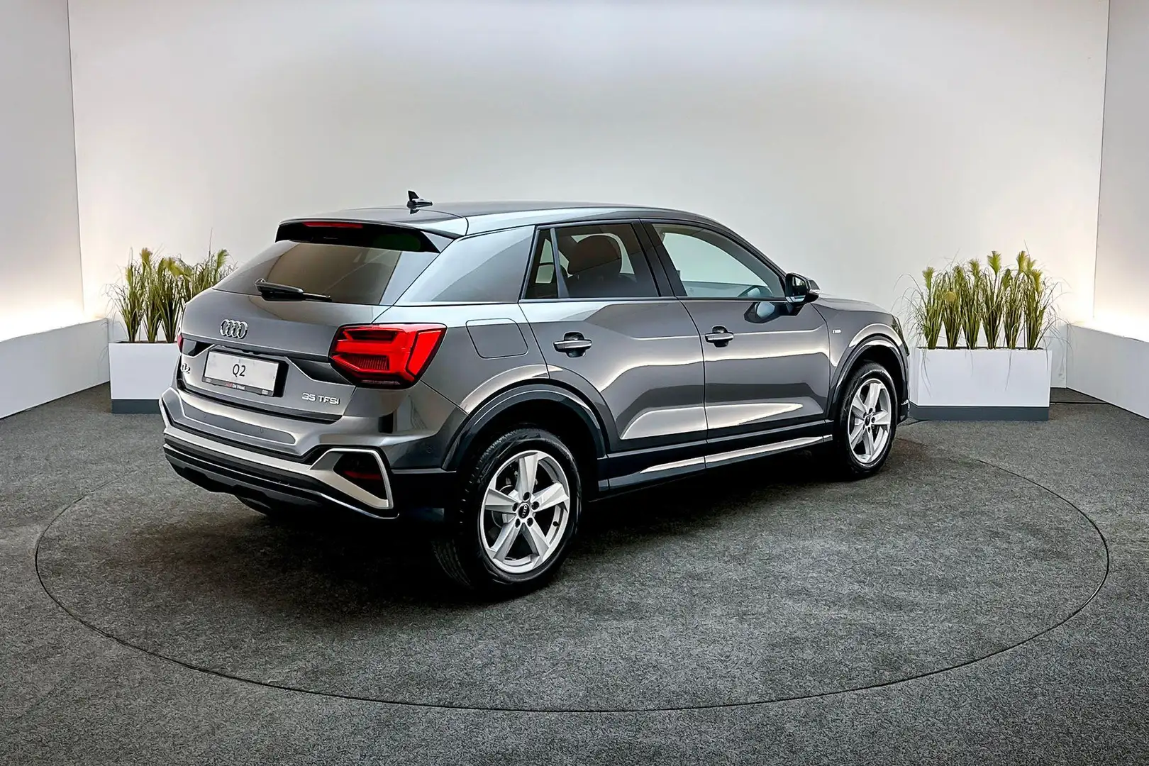 Audi Q2 S edition 35 TFSI S tronic Сірий - 2