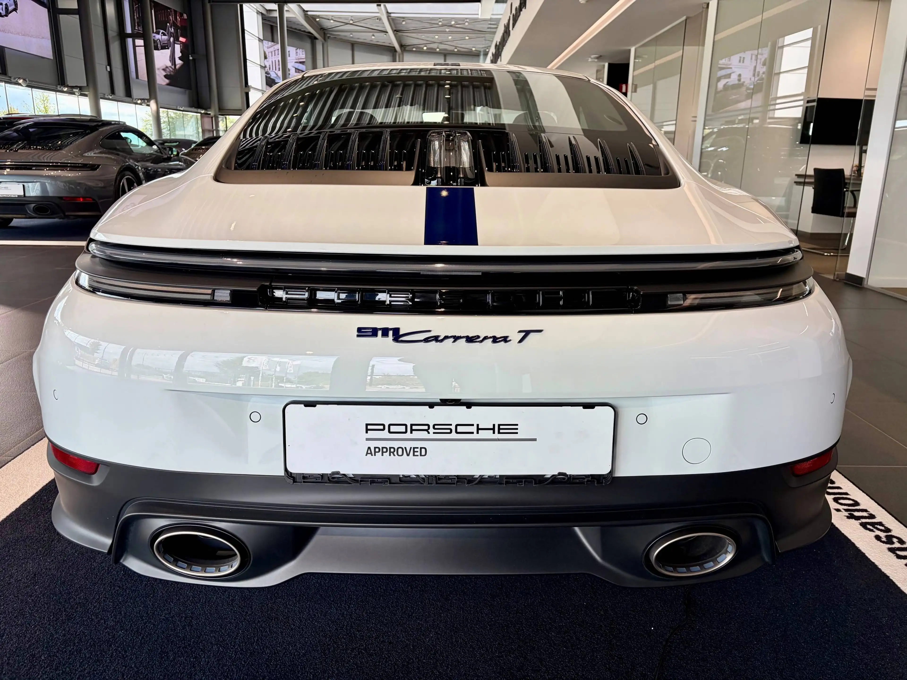 Porsche 911 992.2 Carrera T Coupé — photo 6