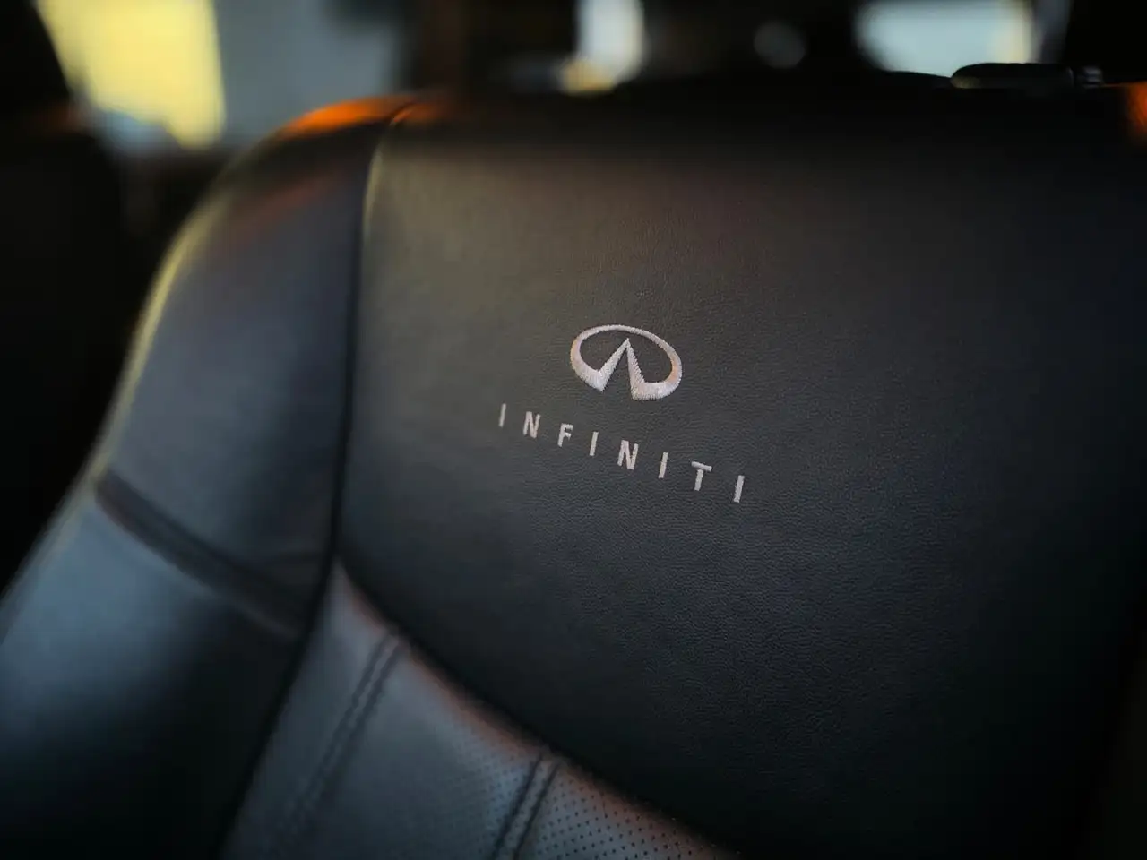 Infiniti QX60 снимка Infiniti QX60