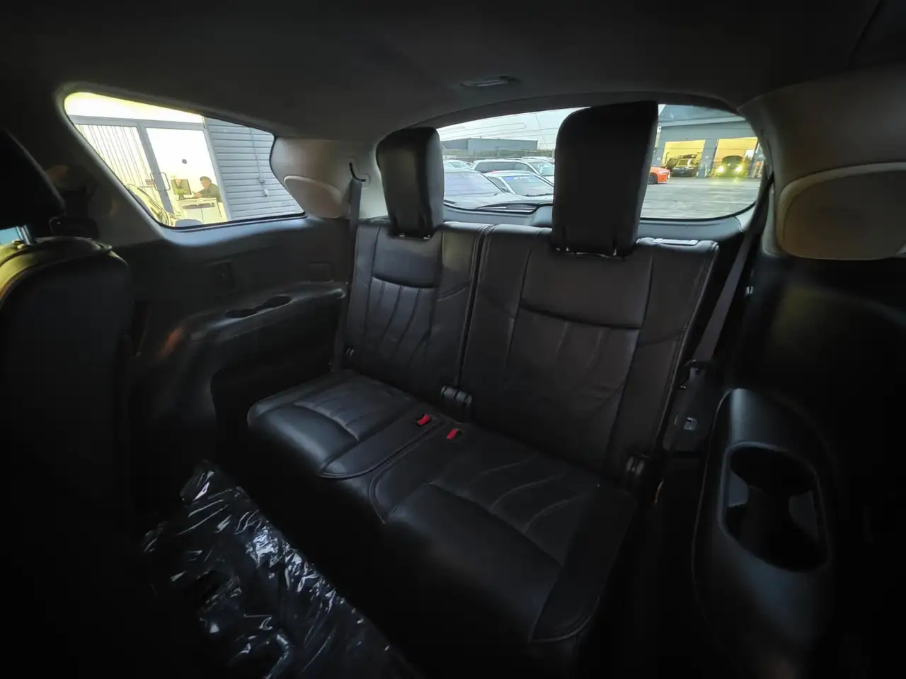 Infiniti QX60 снимка Infiniti QX60
