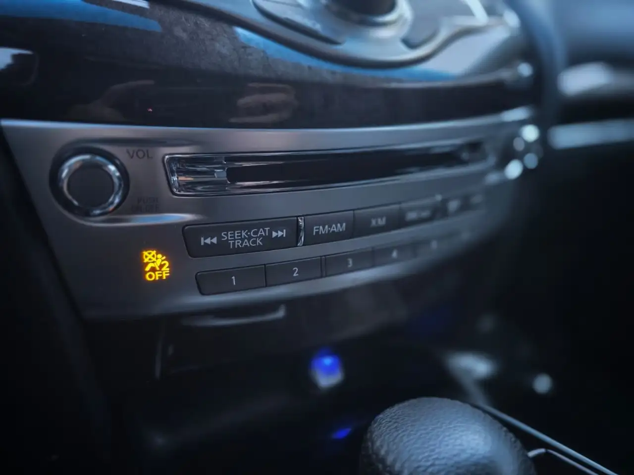 Infiniti QX60 снимка Infiniti QX60
