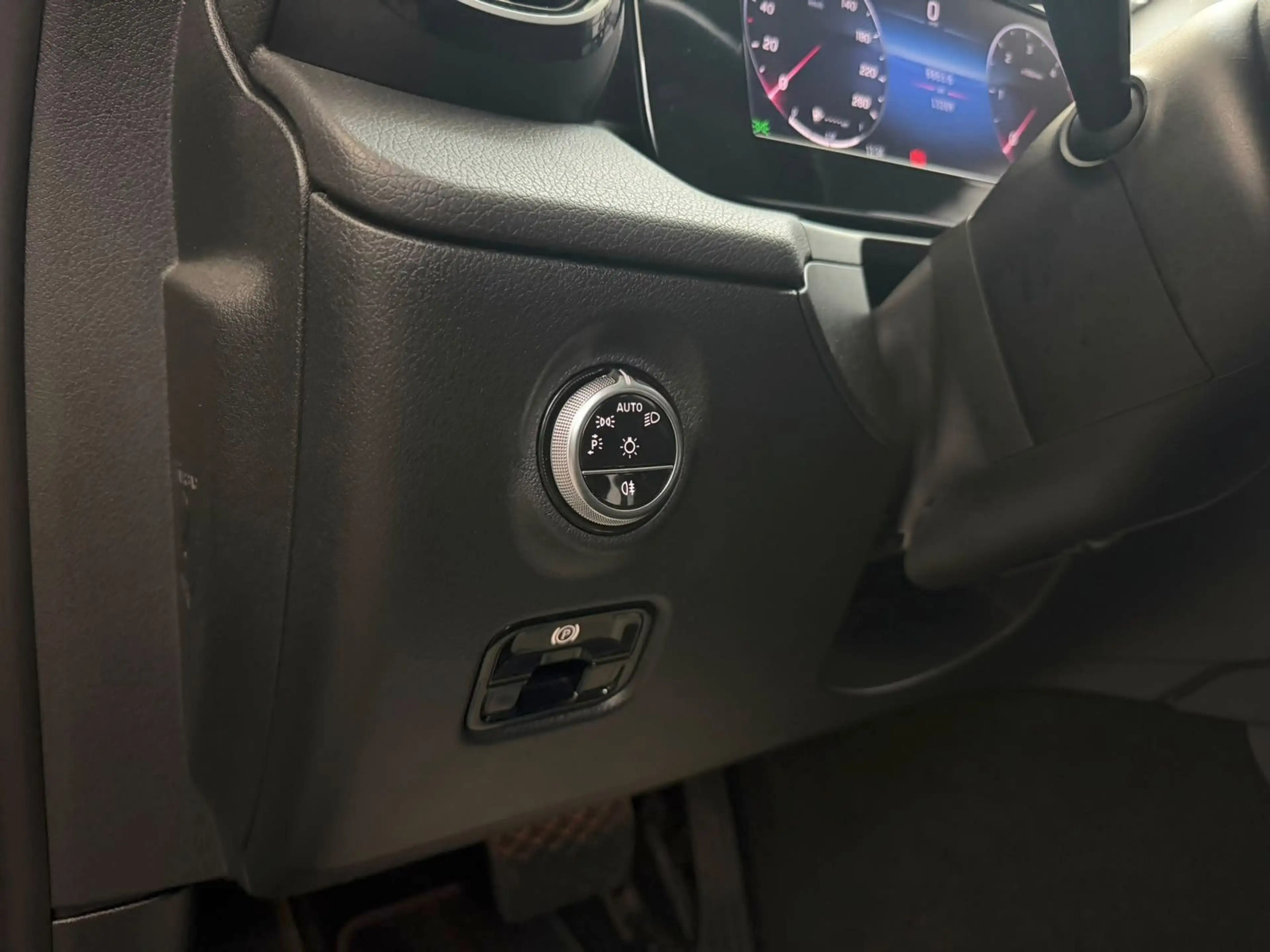 Mercedes-Benz C 220 d T RÜCKKAM*WIDE*LED*CARPLAY*13000KM — photo 10