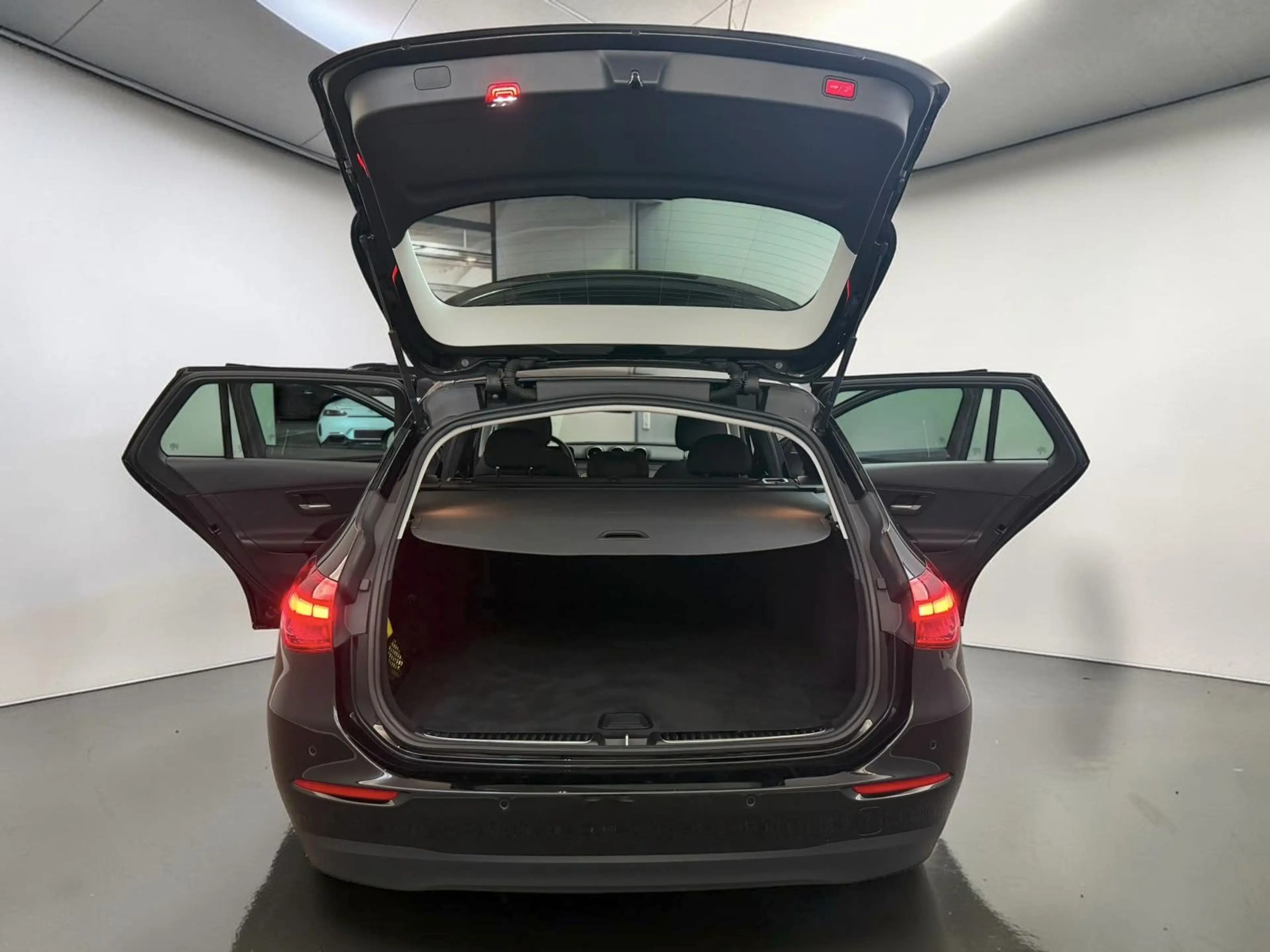 Mercedes-Benz C 220 d T RÜCKKAM*WIDE*LED*CARPLAY*13000KM — photo 14