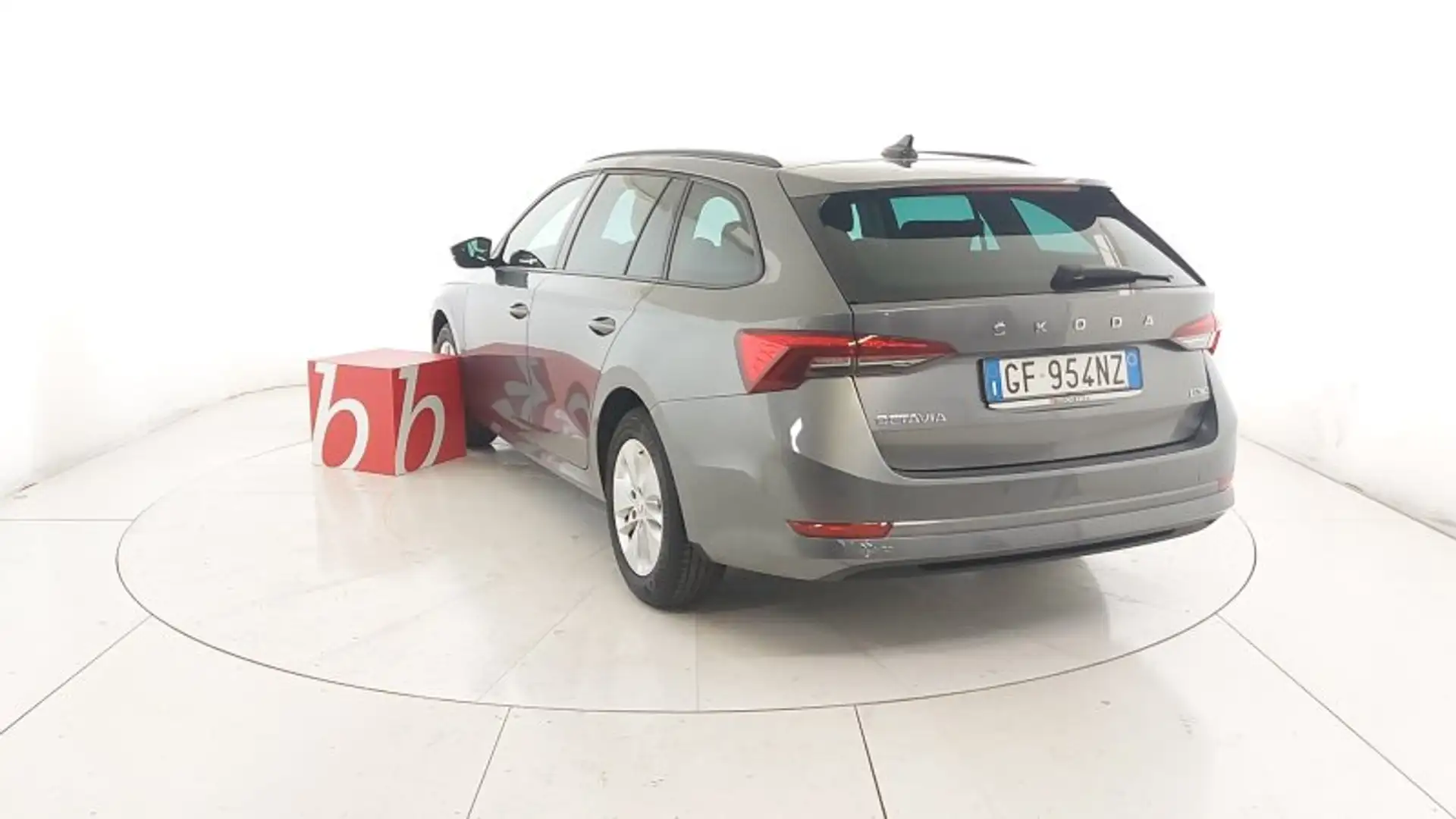Skoda Octavia WAGON 1.0 E-TEC AMBITION DSG Grigio - 2