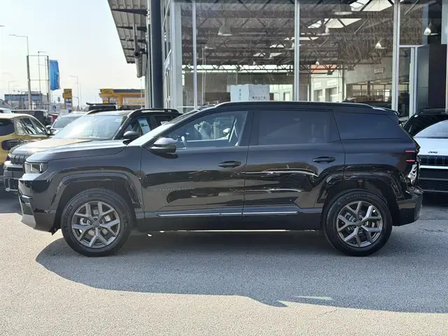 Jeep Compass view 5