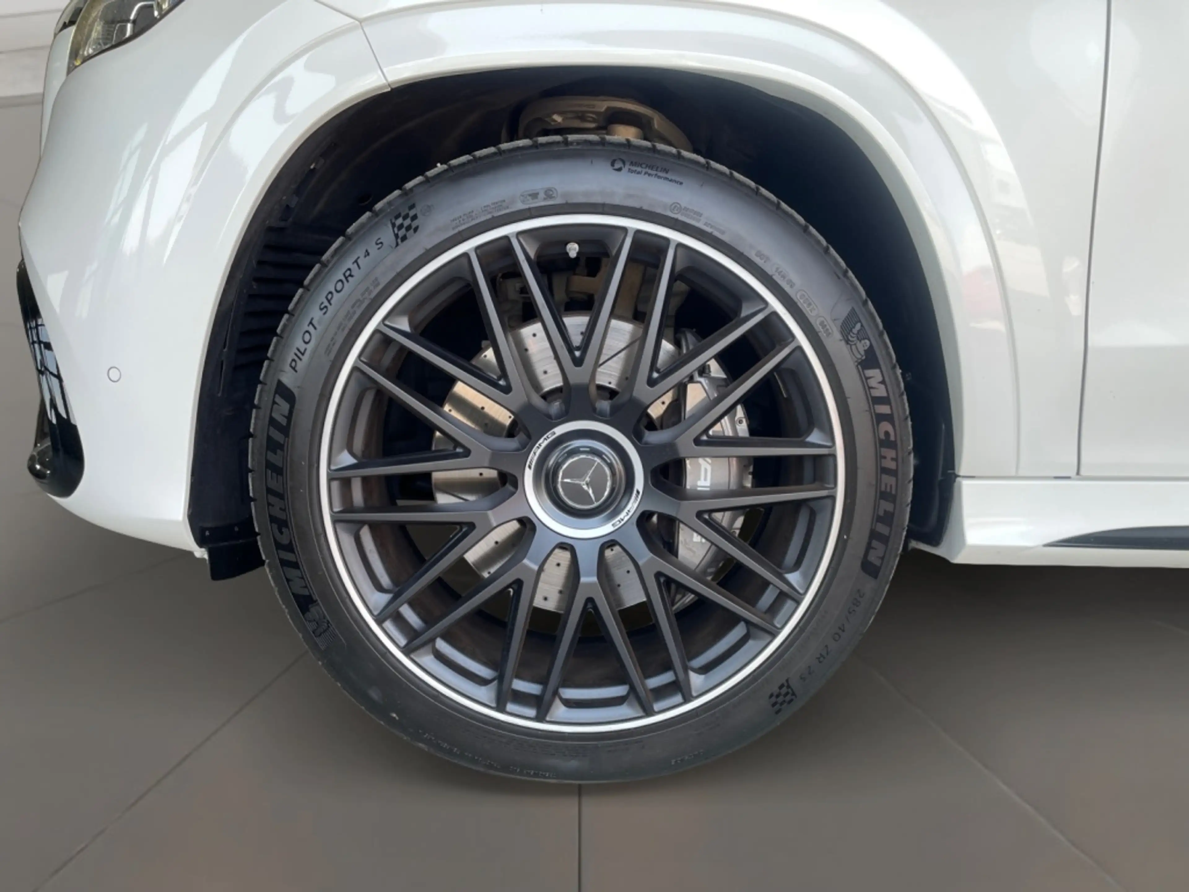 Mercedes-Benz GLS 63 AMG AMG GLS 63 4matic AMG+MBUX+Urban+Burm+MBeam+AHK — photo 8
