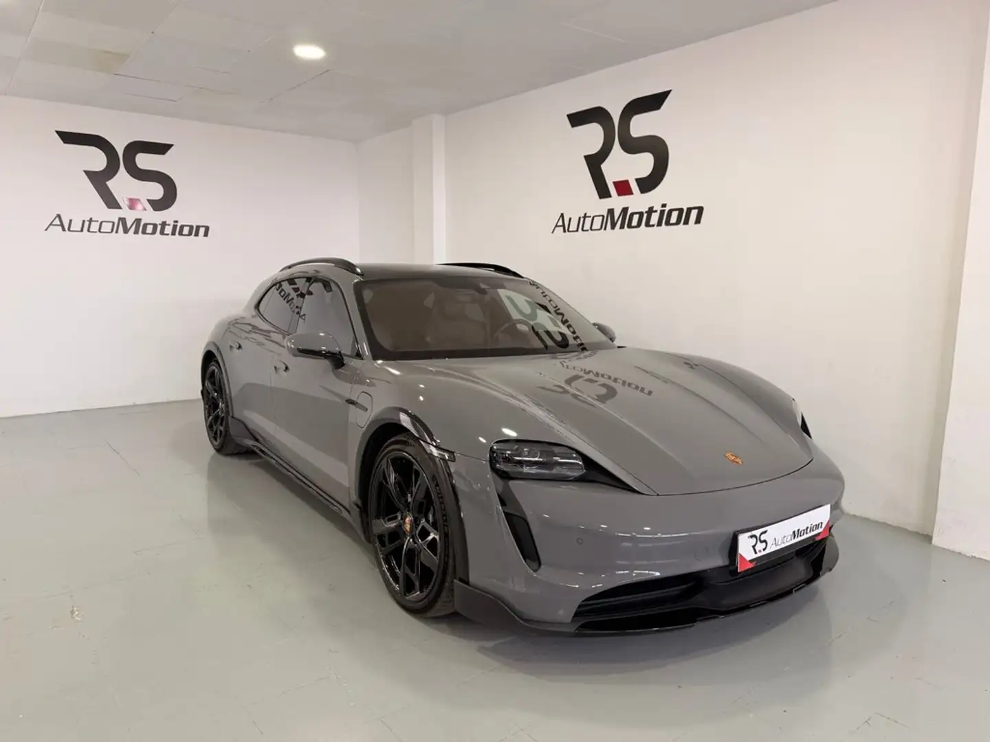 Porsche Taycan 4S Cross Turismo Gris - 1