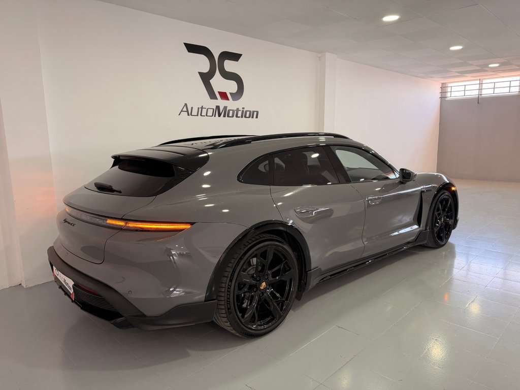 Porsche Taycan 4S Cross Turismo - foto 1