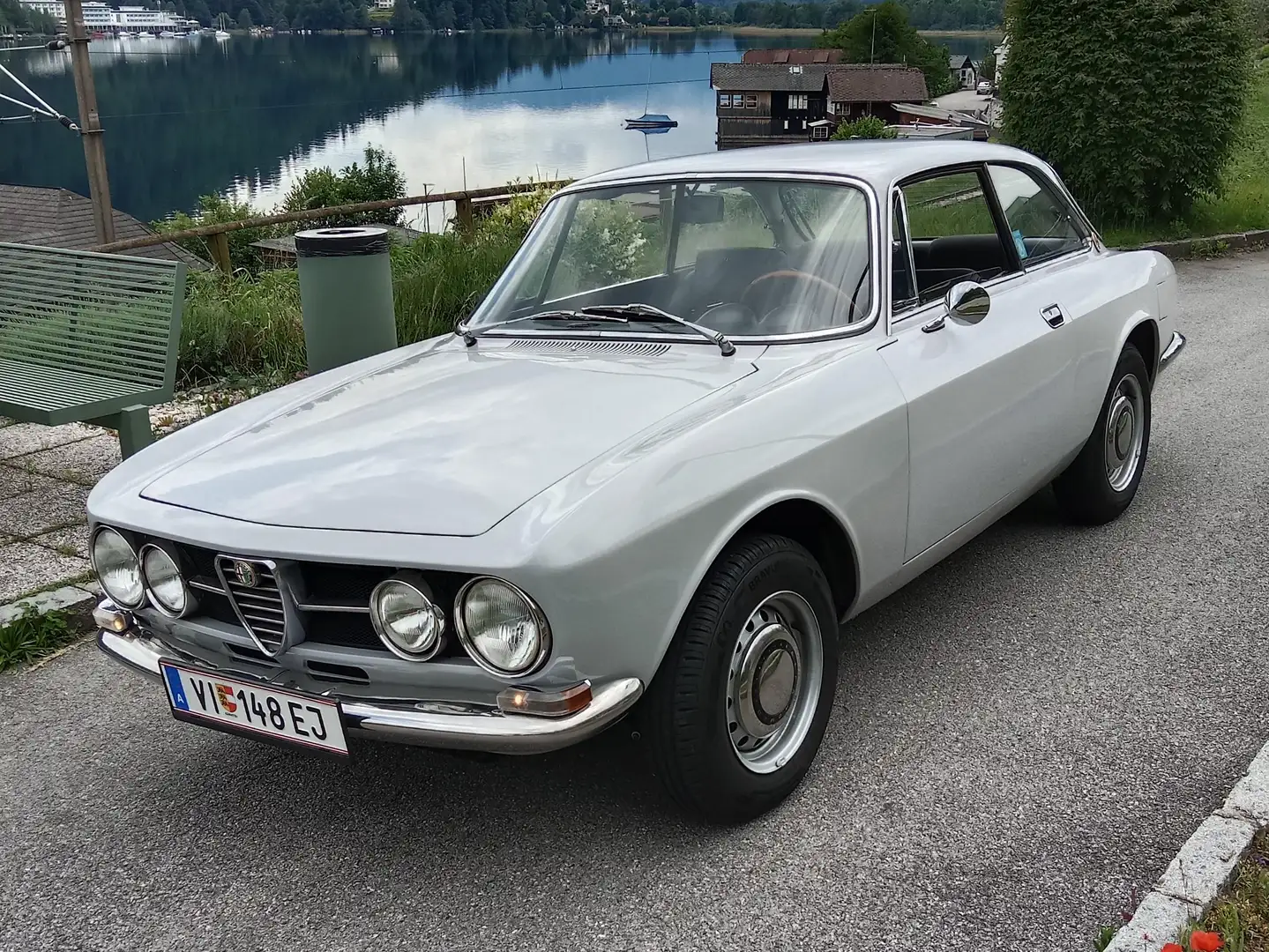 Alfa Romeo GT 1750 GT Series 1 Grau - 1