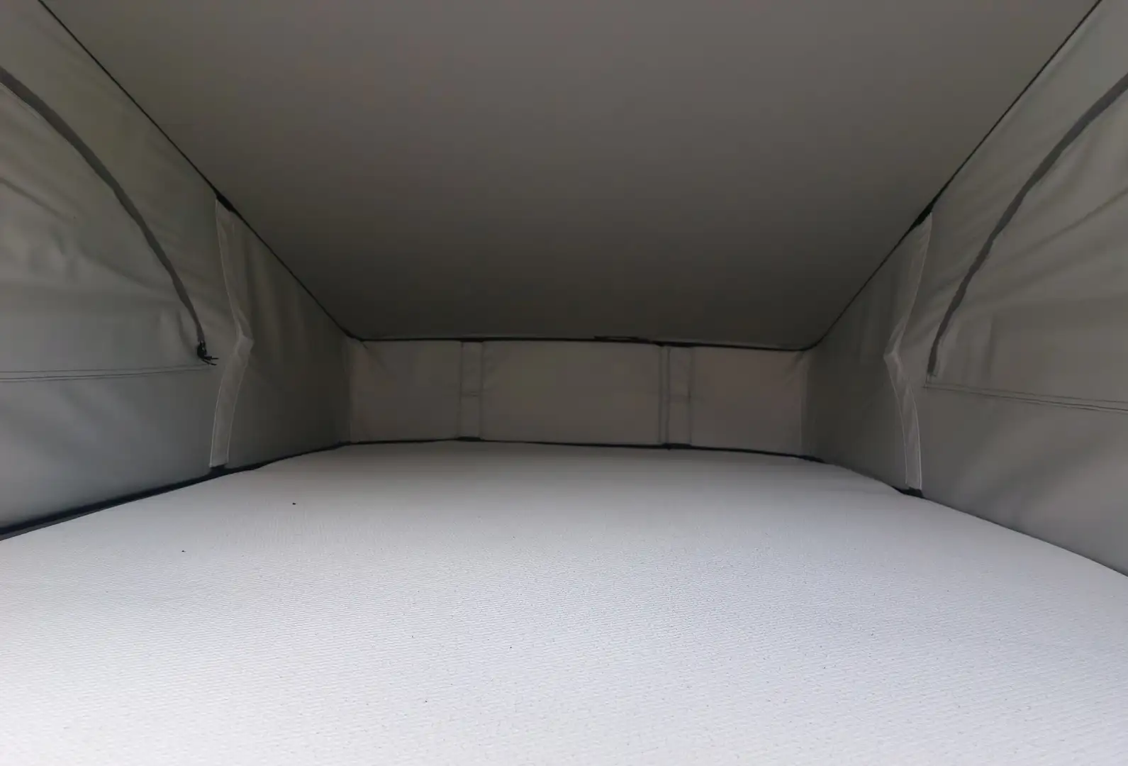 Volkswagen T6.1 California Beach Edition - 2