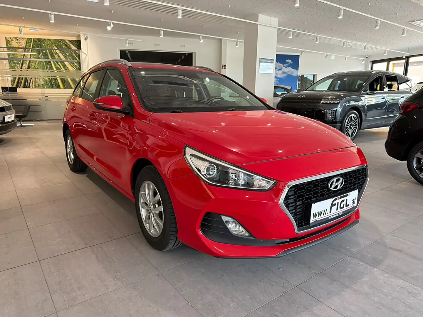Hyundai i30 1.4 Click (EURO 6d-TEMP) Rot - 2