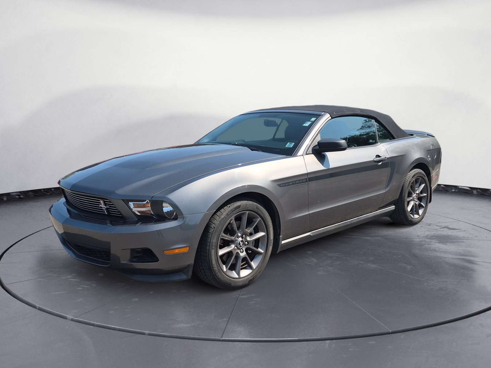 Gray 2012 Ford Mustang Convertible Rear-Wheel Drive 6-Speed Manual