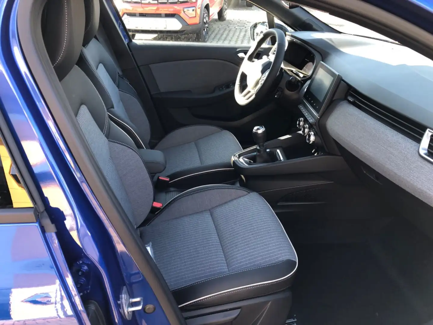 Renault Clio V Techno TCe 90 Blauw - 2