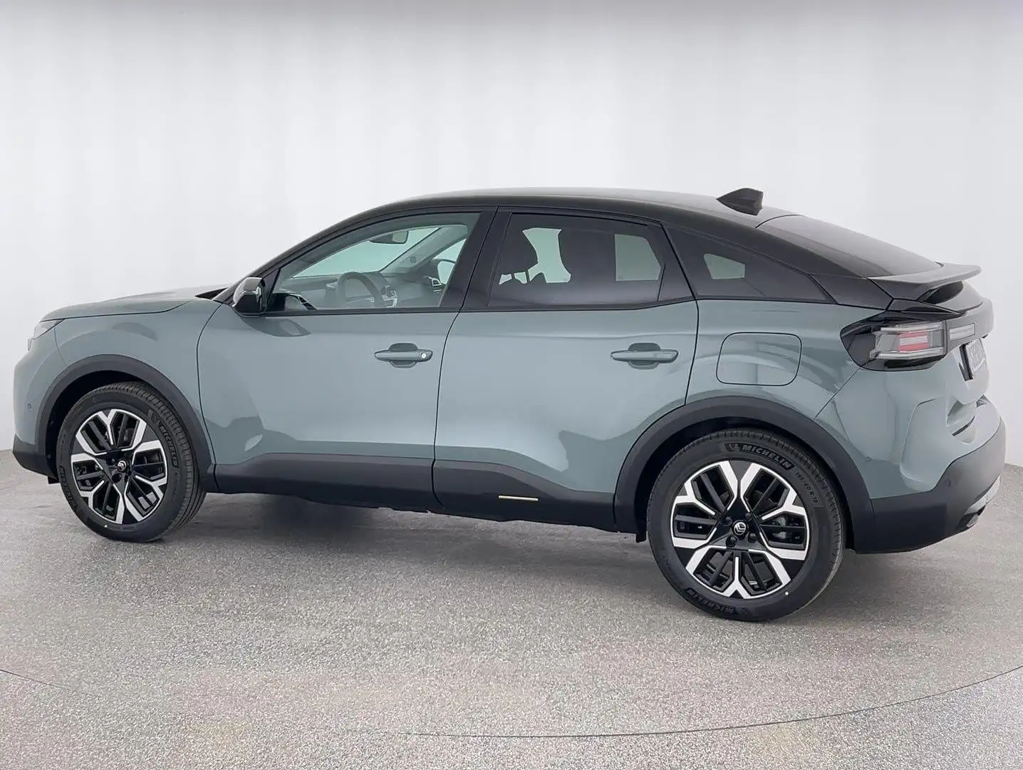 Citroen C4 ë- Max*NAVI*SHZ*RFK*uvm Grün - 1