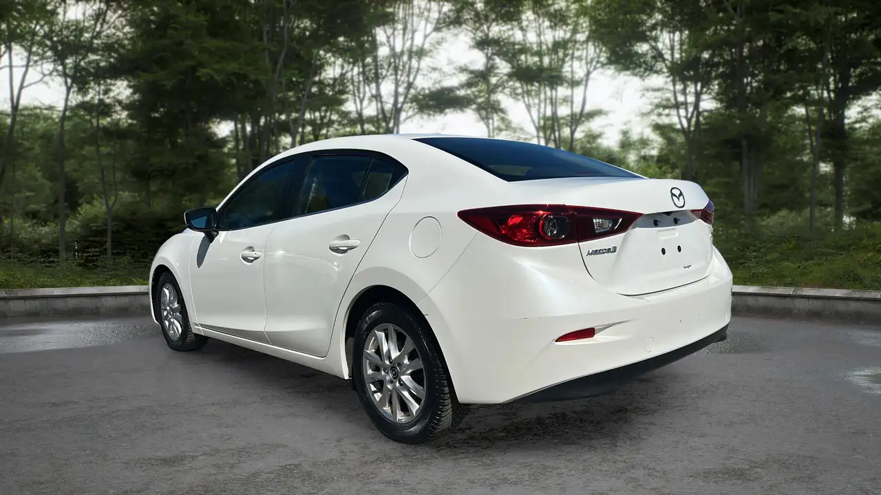 Mazda 3 снимка Mazda 3