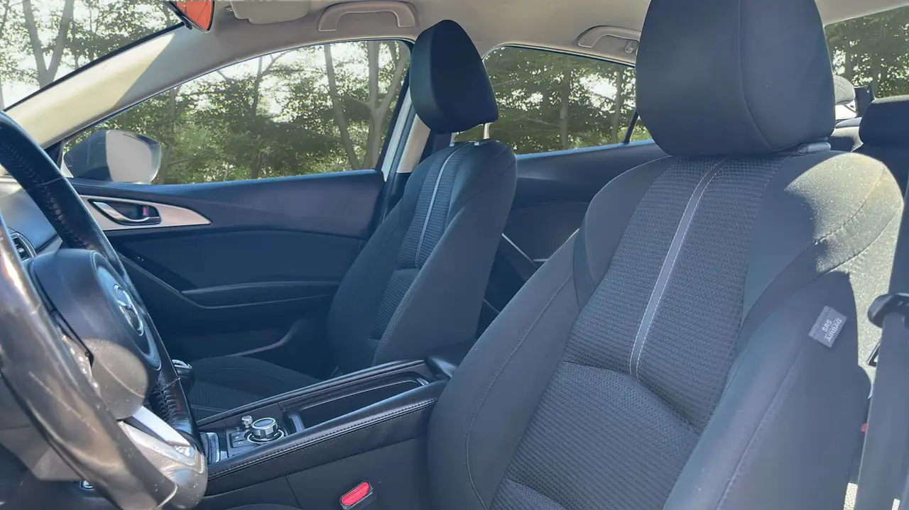 Mazda 3 снимка Mazda 3