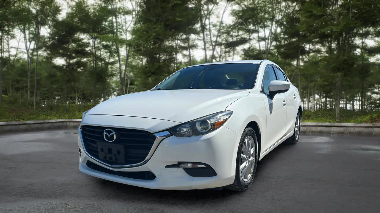 Mazda 3 снимка Mazda 3