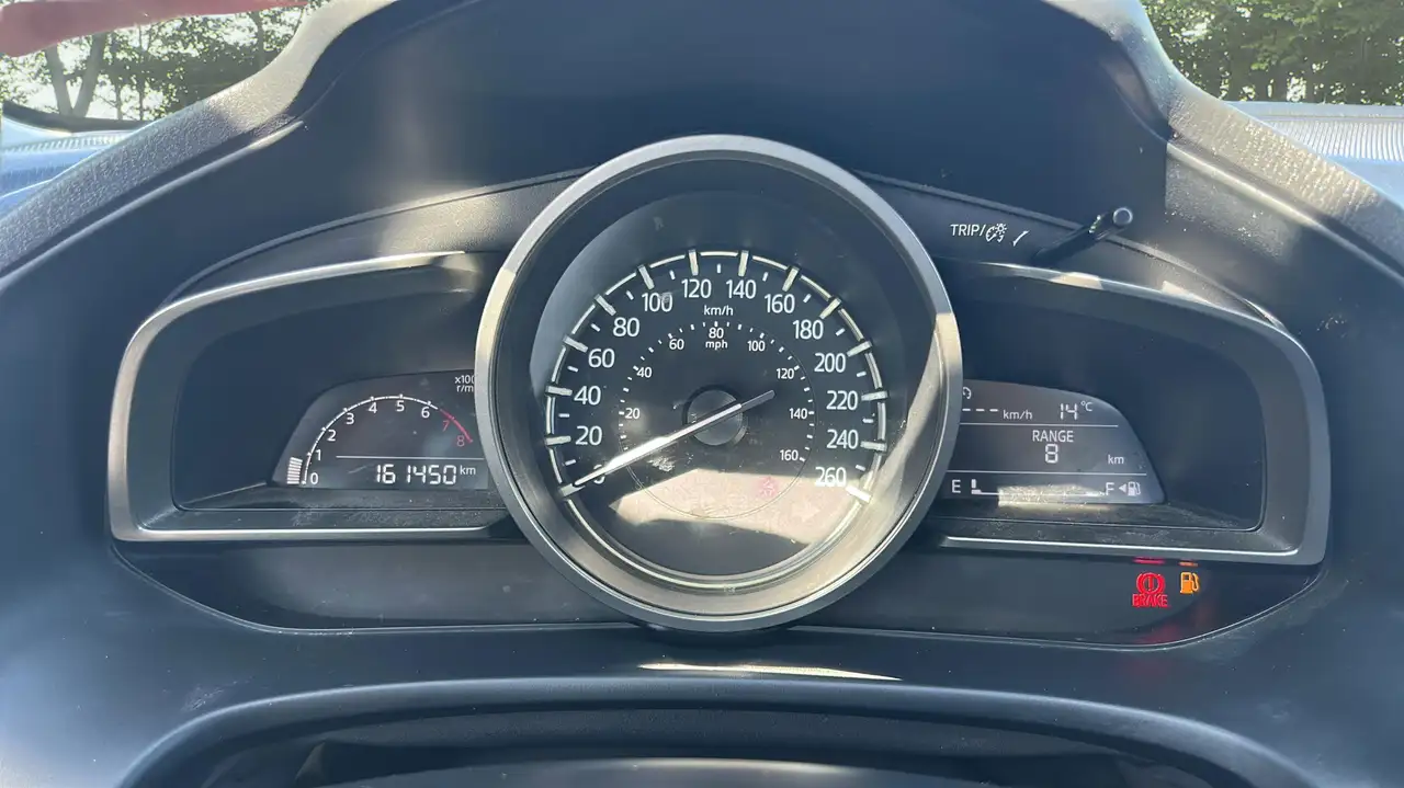 Mazda 3 снимка Mazda 3