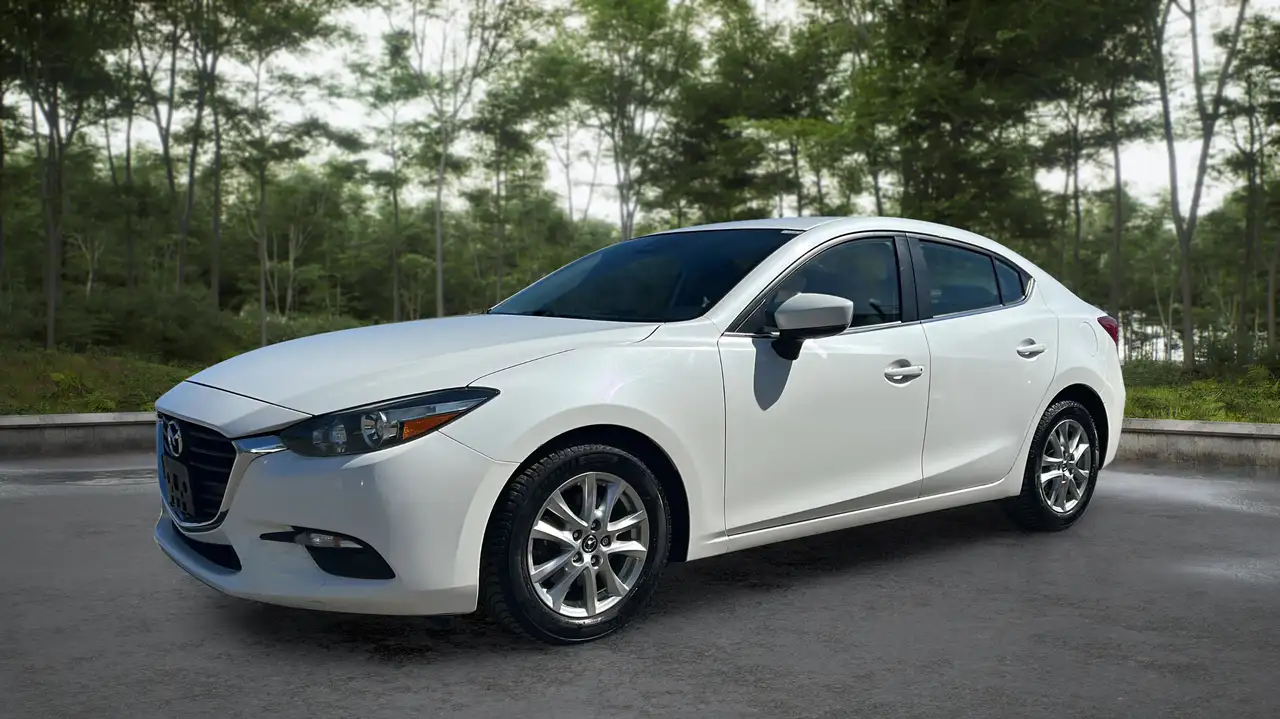 Mazda 3 снимка Mazda 3