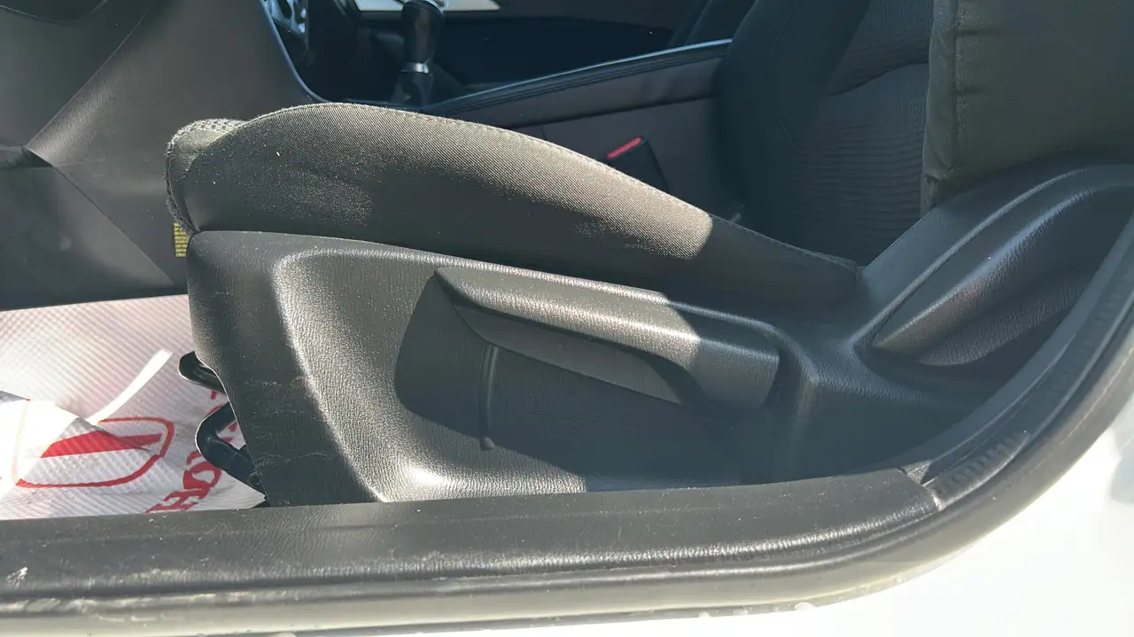 Mazda 3 снимка Mazda 3