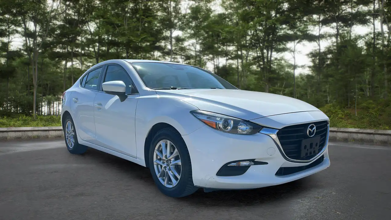 Mazda 3 снимка Mazda 3