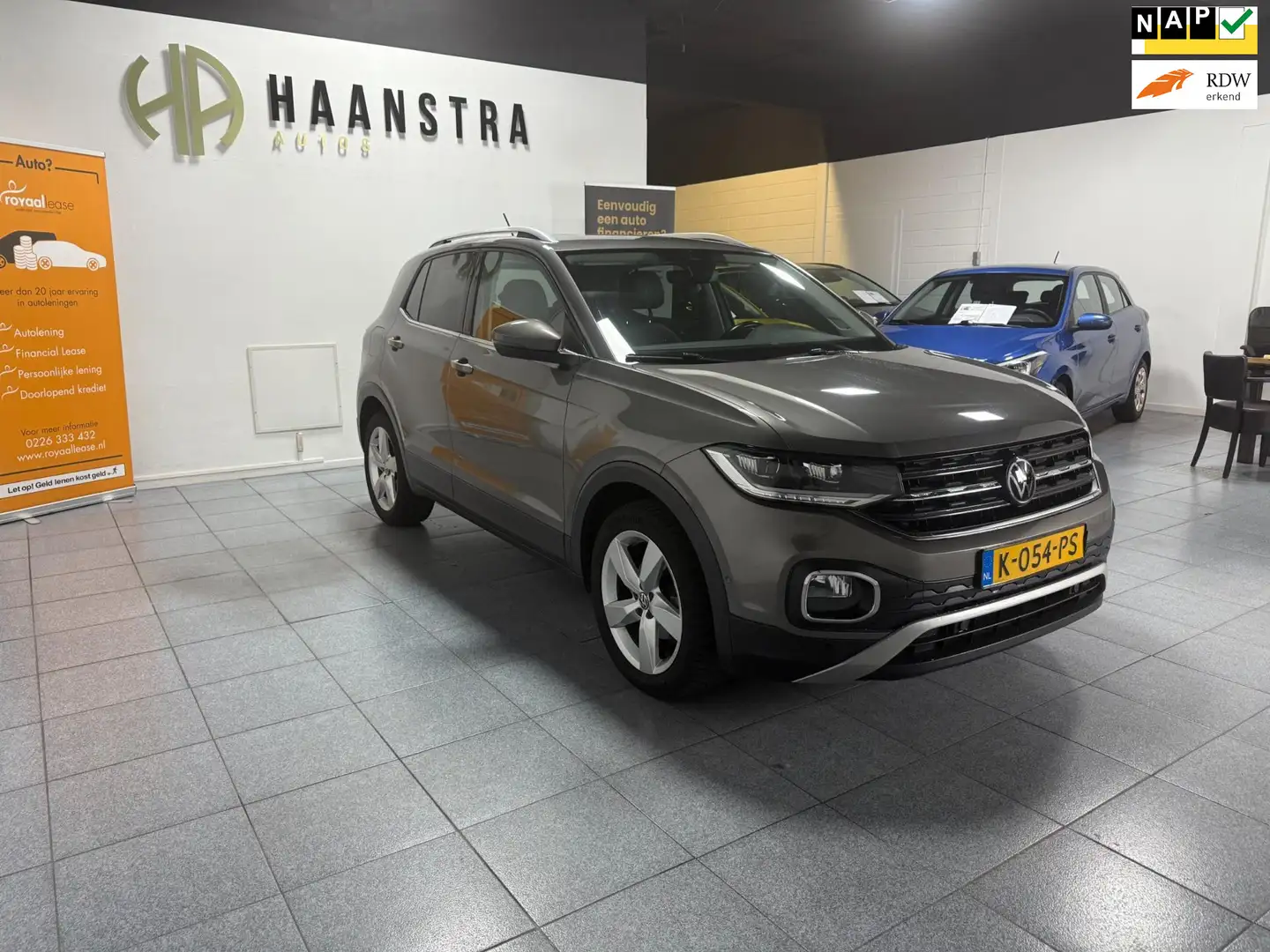 Volkswagen T-Cross 1.5 TSI Style DSG Autom. 1e Eig Navi-Camera NL Aut Grijs - 1