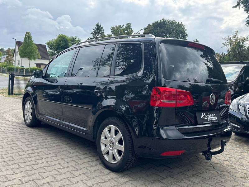 Volkswagen Touran Cup-7Sitzer-Navi-PDC v.h.-AHK-Scheckheft — photo 8