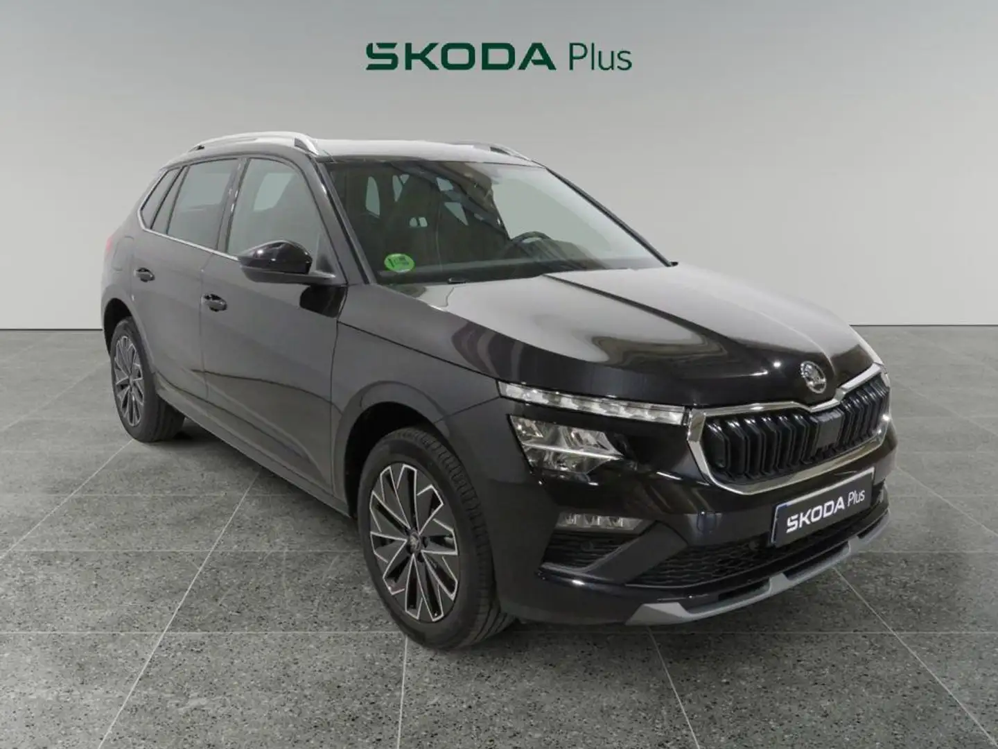 Skoda Kamiq 1.0 TSI Design 85kW Negro - 1