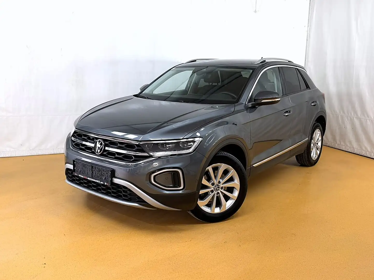 Volkswagen T-Roc 2.0 TDI Style DSG Grau - 1