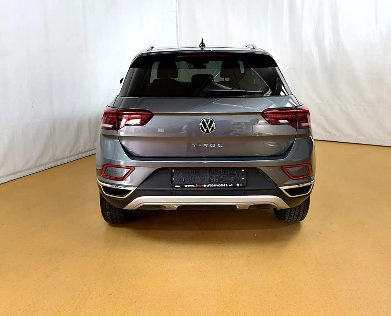 Volkswagen T-Roc 2.0 TDI Style DSG Grau - 2