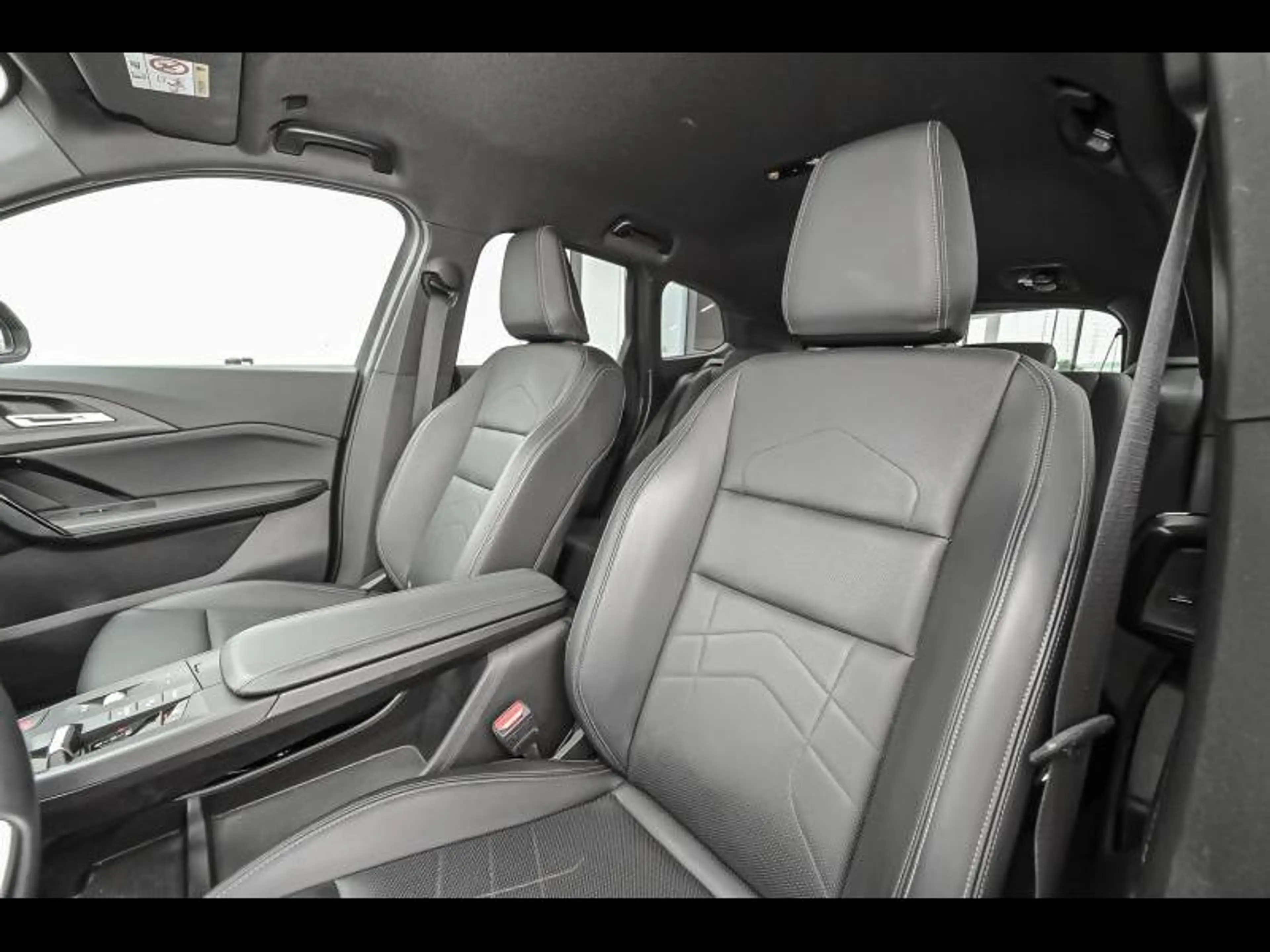 BMW X1 25e — photo 15