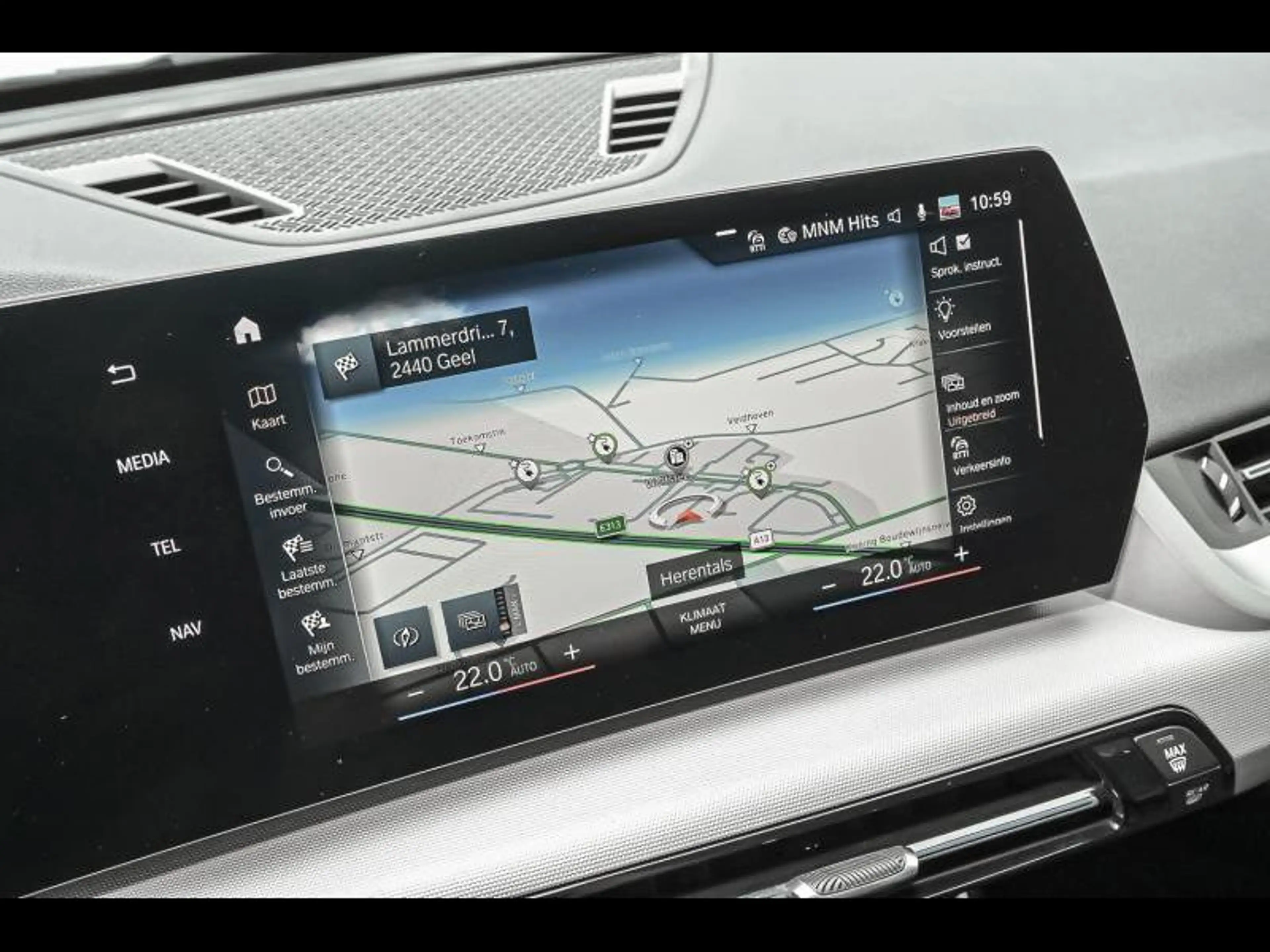BMW X1 25e — photo 12