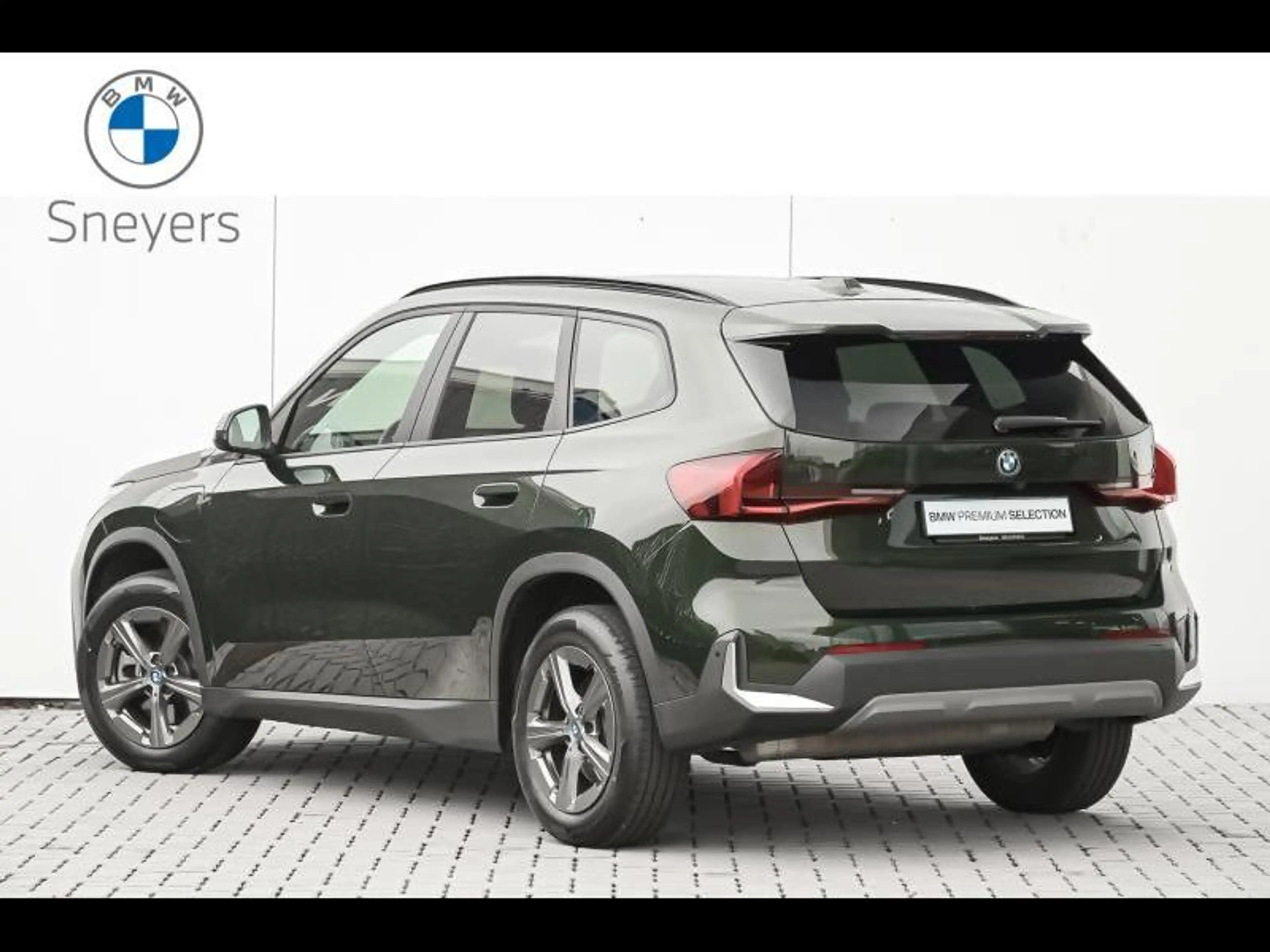 BMW X1 25e — photo 5