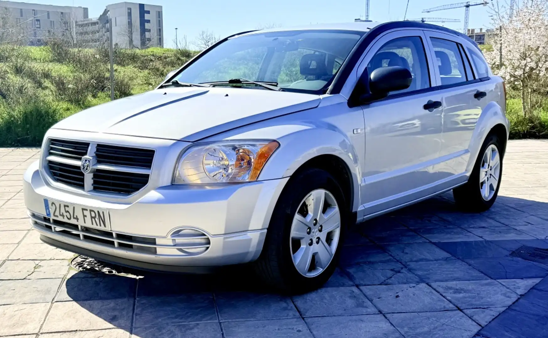 Dodge Caliber 2.0 SXT Limited CVT Plateado - 1