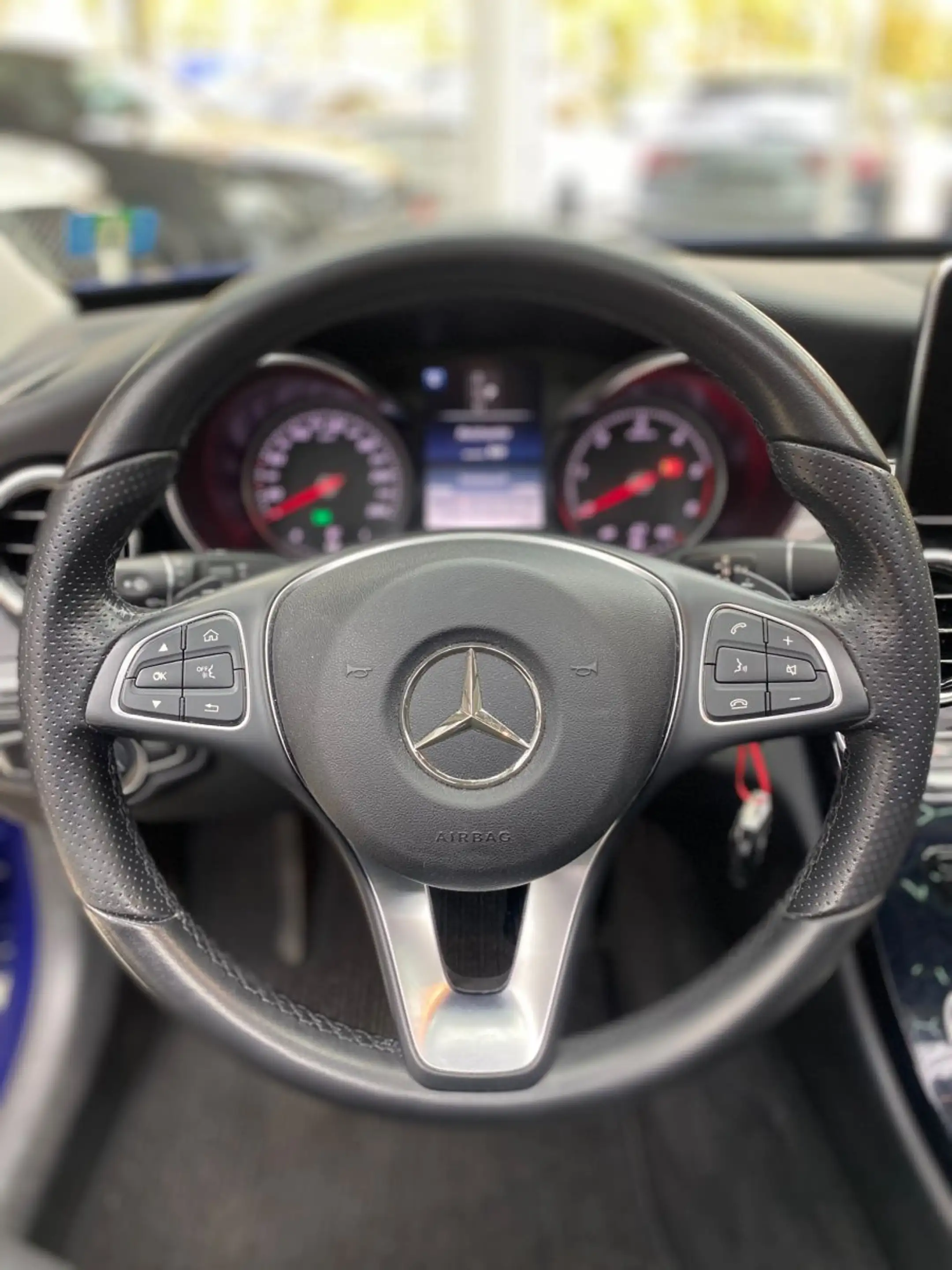 Mercedes-Benz C 220 d T Avantgarde 4Matic Pano RüFaKa Navi AHK Teilled — photo 11