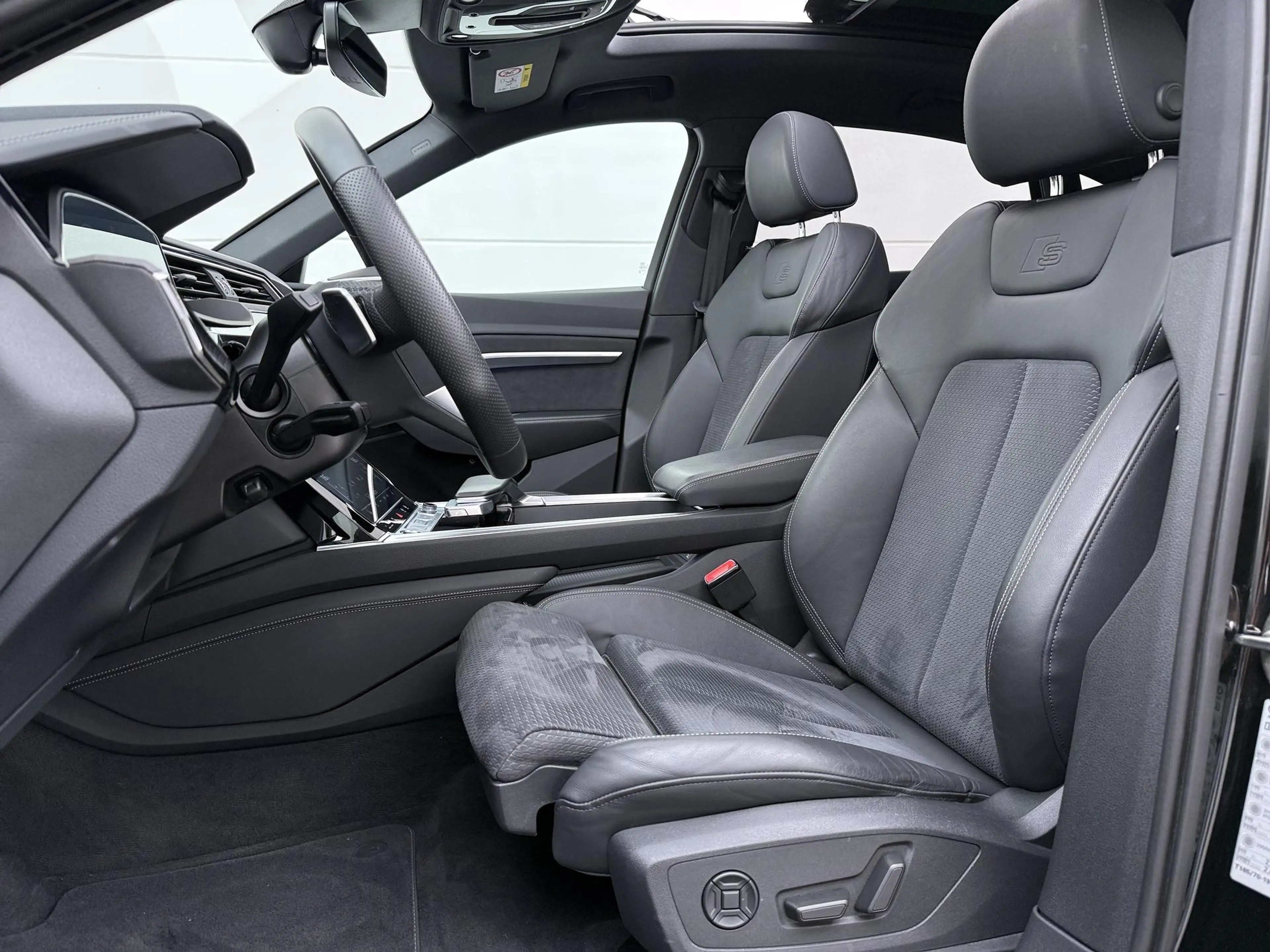 Audi Q8 e-tron Sportback 55 Quattro S-line 115 kWh | Pano Dak | 3 — photo 4