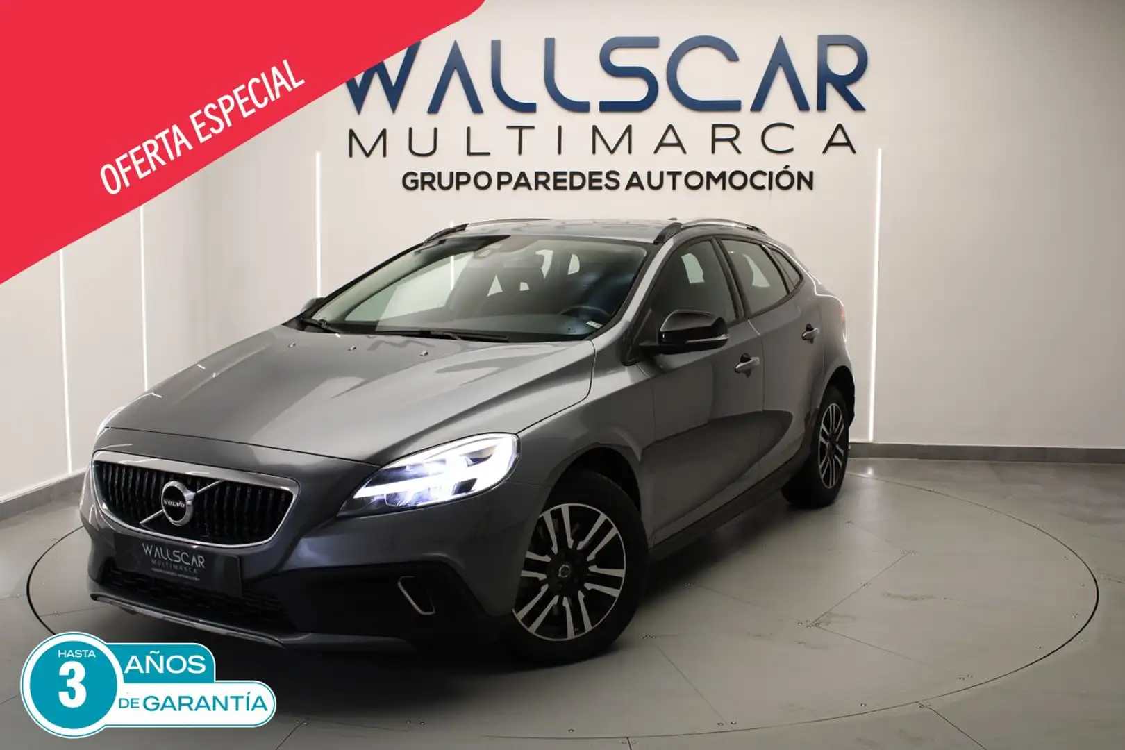 Volvo V40 2.0 D2 Cross Country Auto Gris - 1