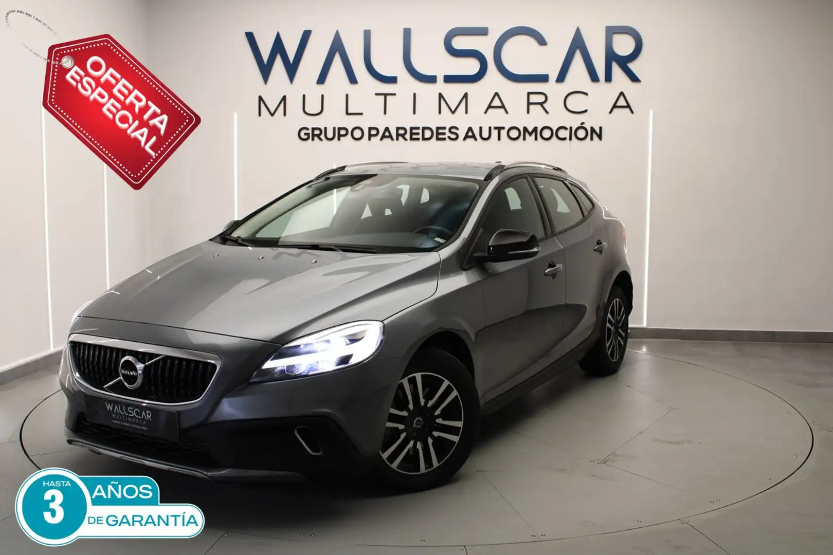 Volvo V40 2.0 D2 Cross Country Auto Gris - 1