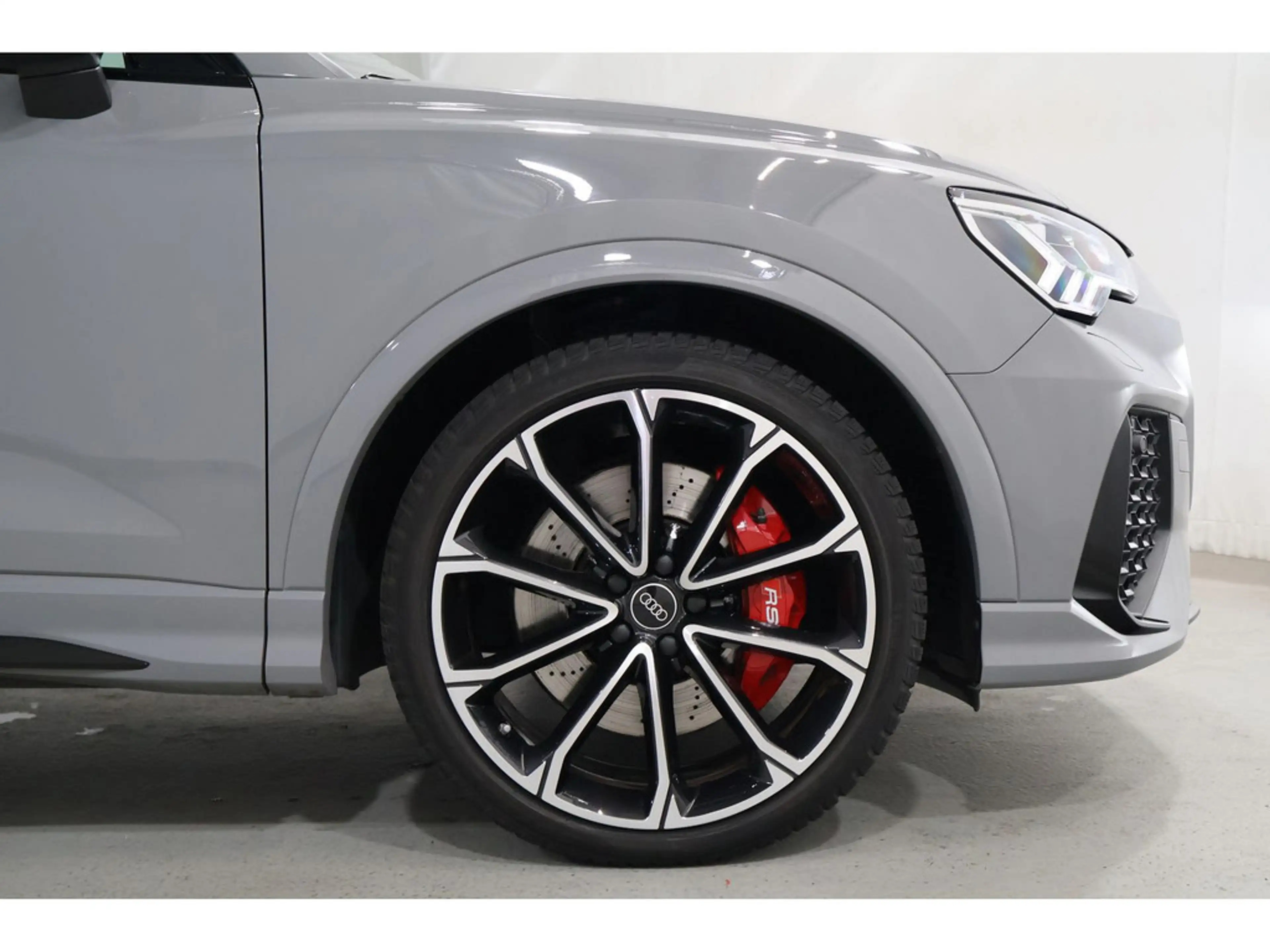 Audi RS Q3 2.5 TFSI quattro Pano*LED*AreaView * — photo 5