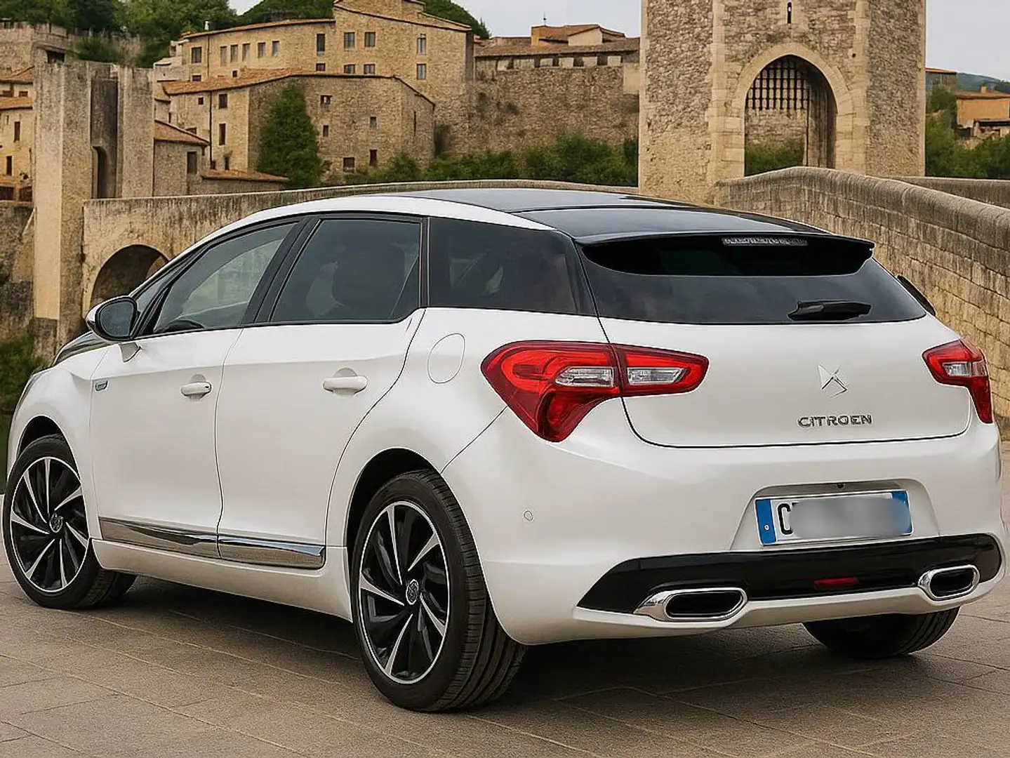 Citroen DS5 DS5 Hybrid4 Airdream Sport CMP Sport Blanc - 1