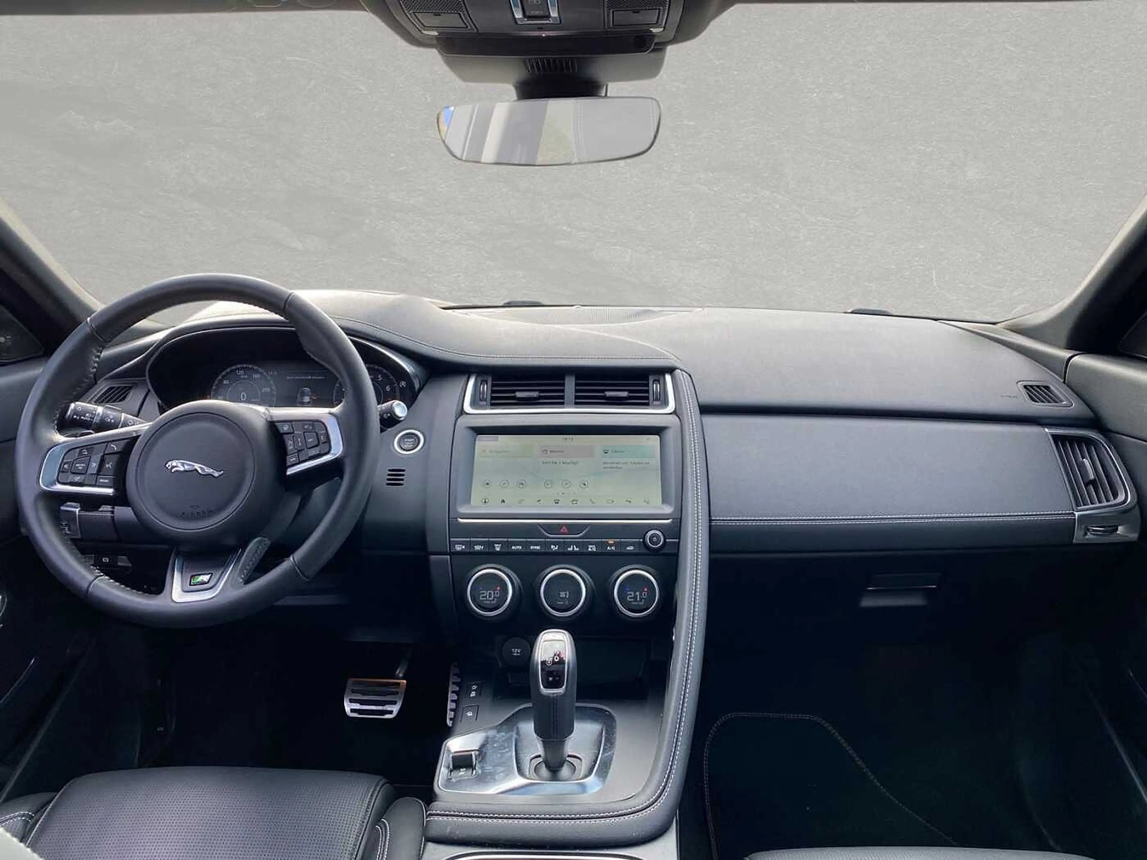Jaguar E-Pace P250 AWD Aut. HSE — photo 4