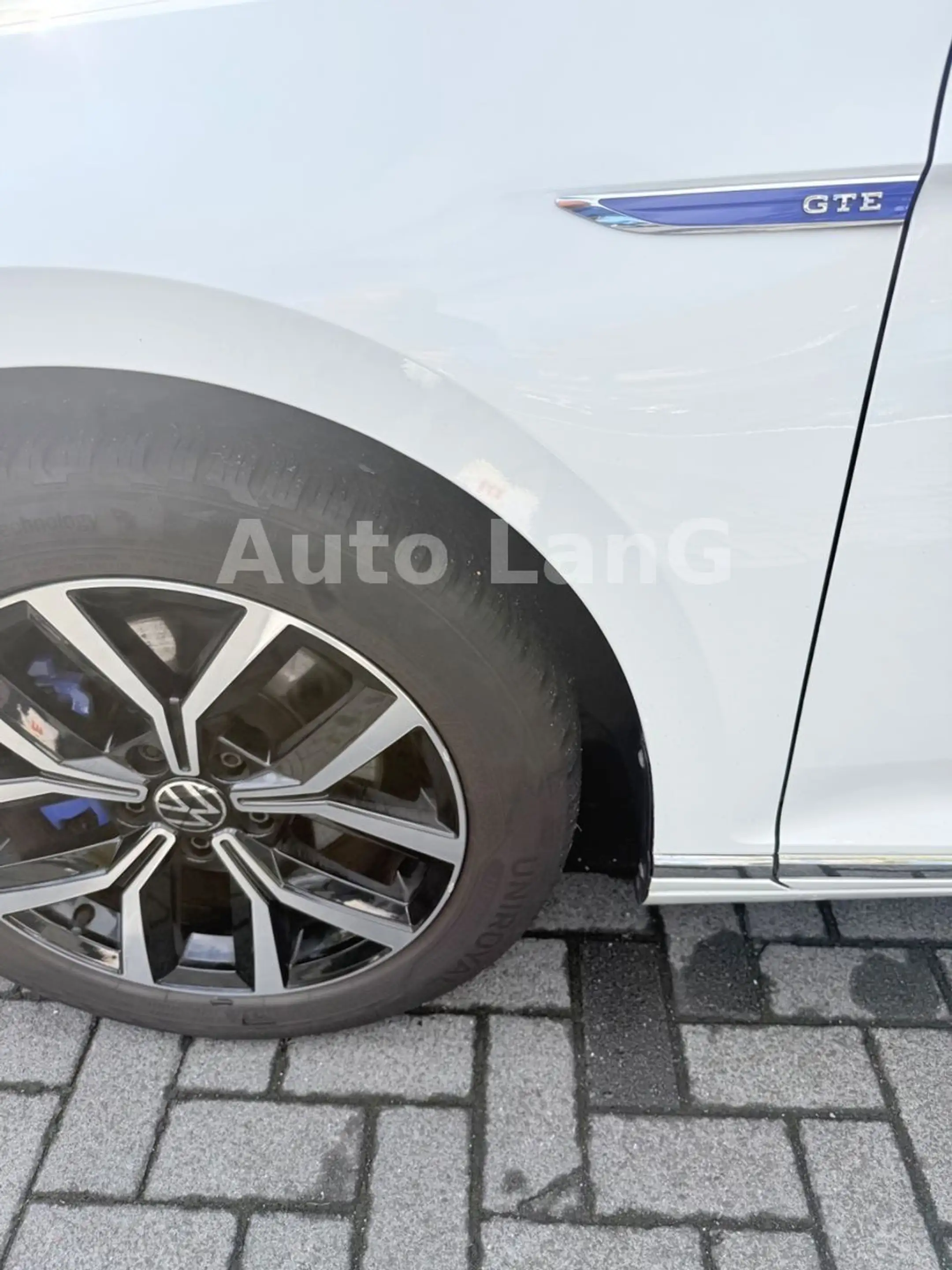 Volkswagen Passat Variant GTE DSG NAVI LED PDC SHZ — photo 14