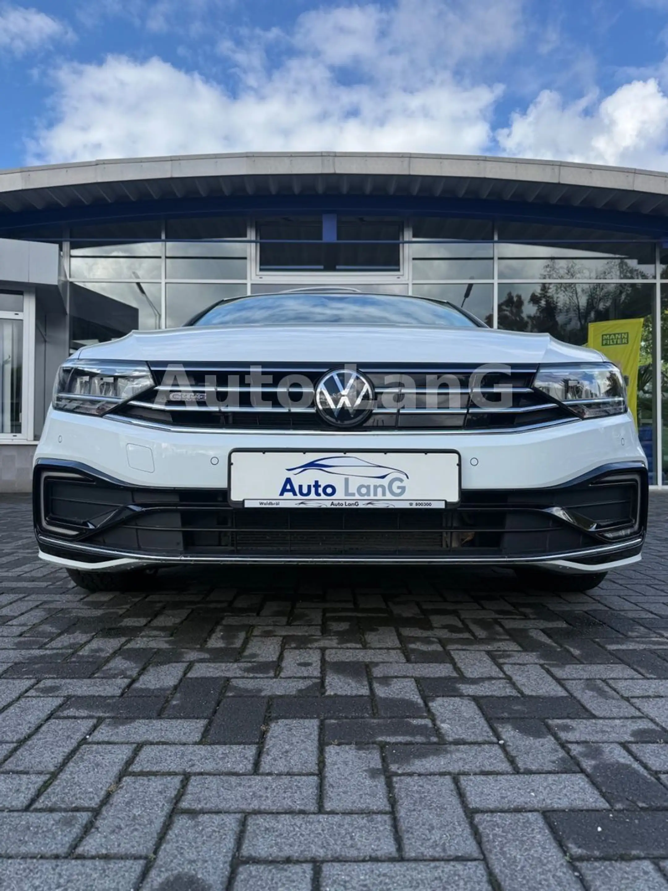 Volkswagen Passat Variant GTE DSG NAVI LED PDC SHZ — photo 2